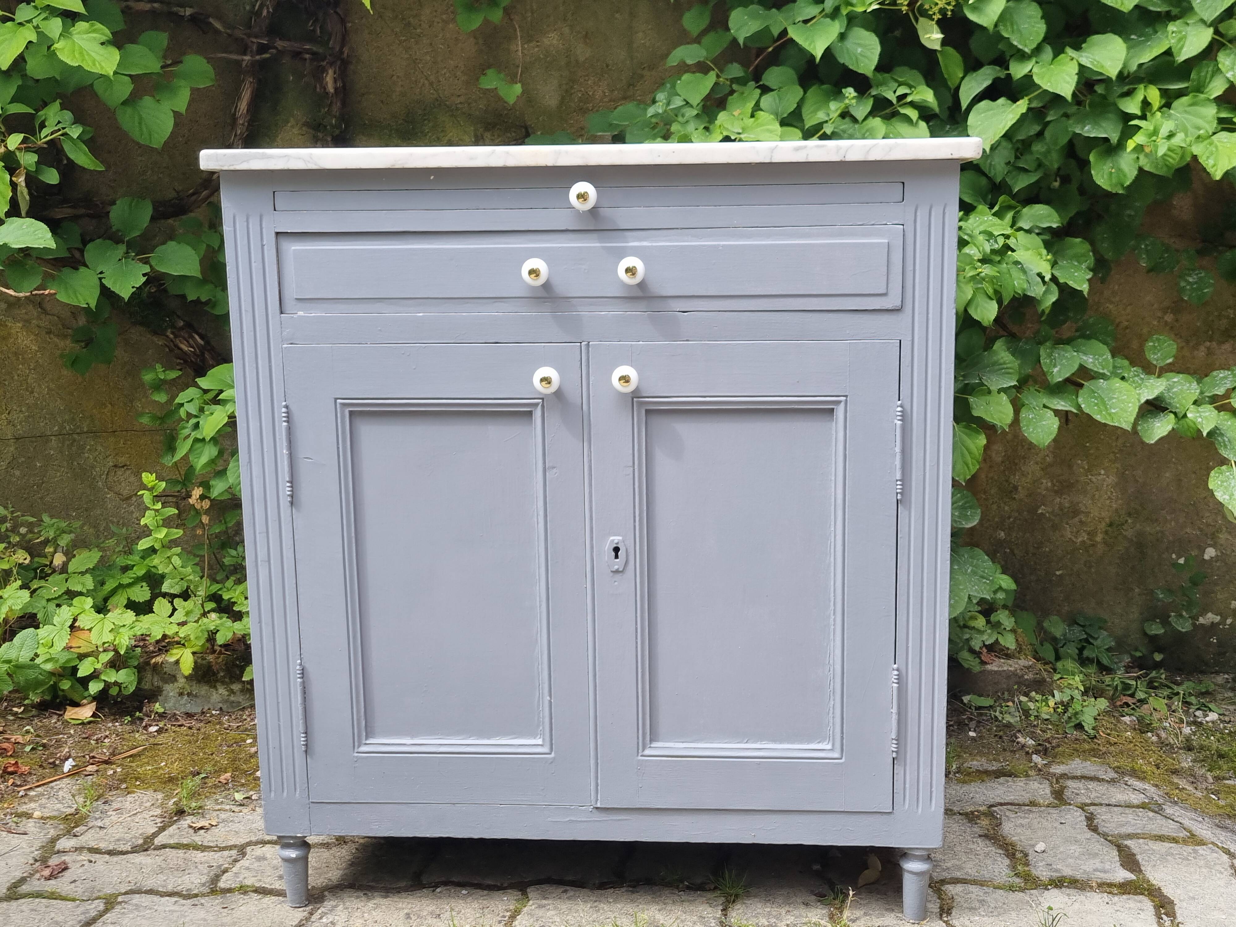 meuble de métier, buffet parisien