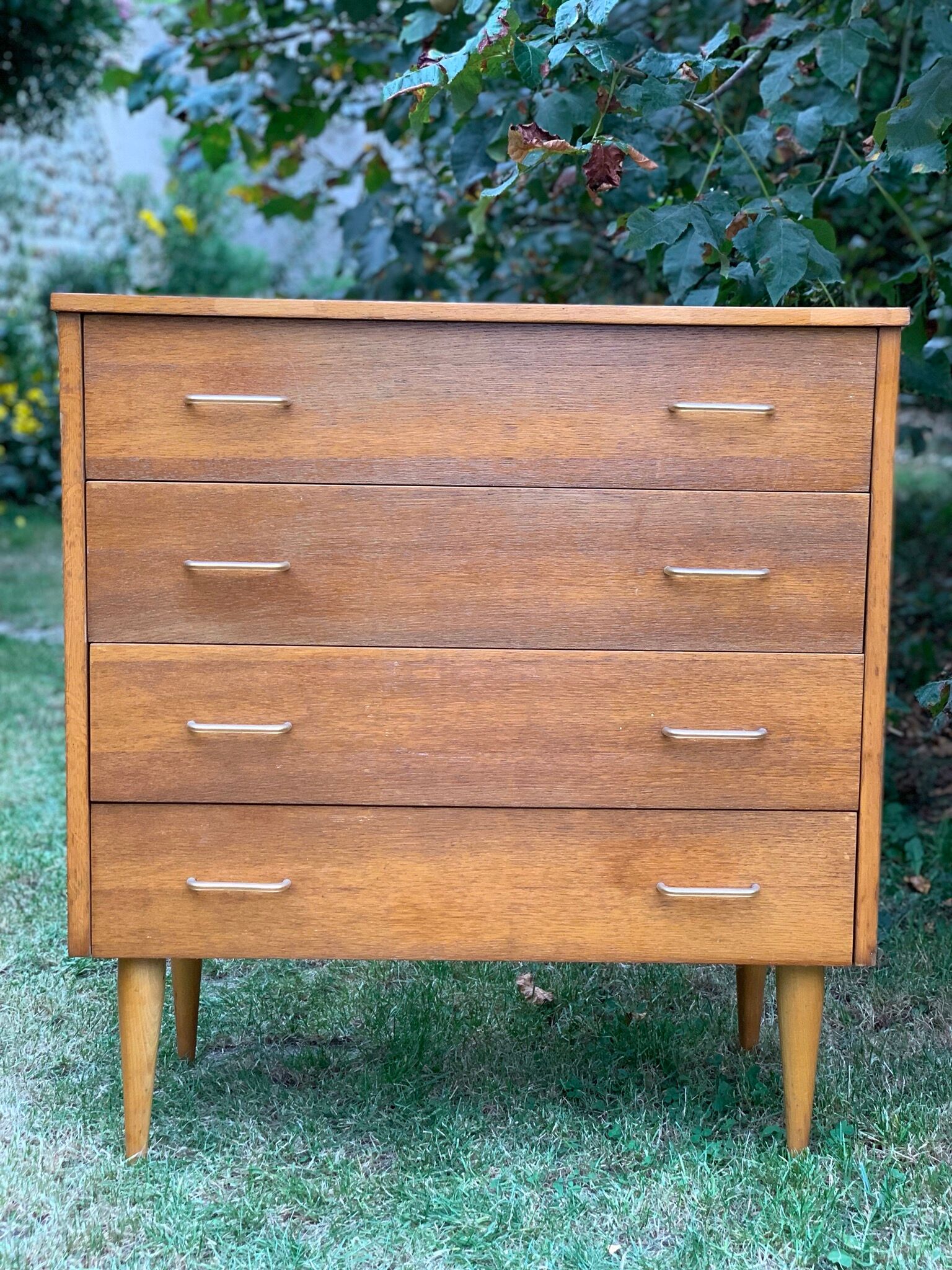 Vintage chest of drawers  4 wooden drawers