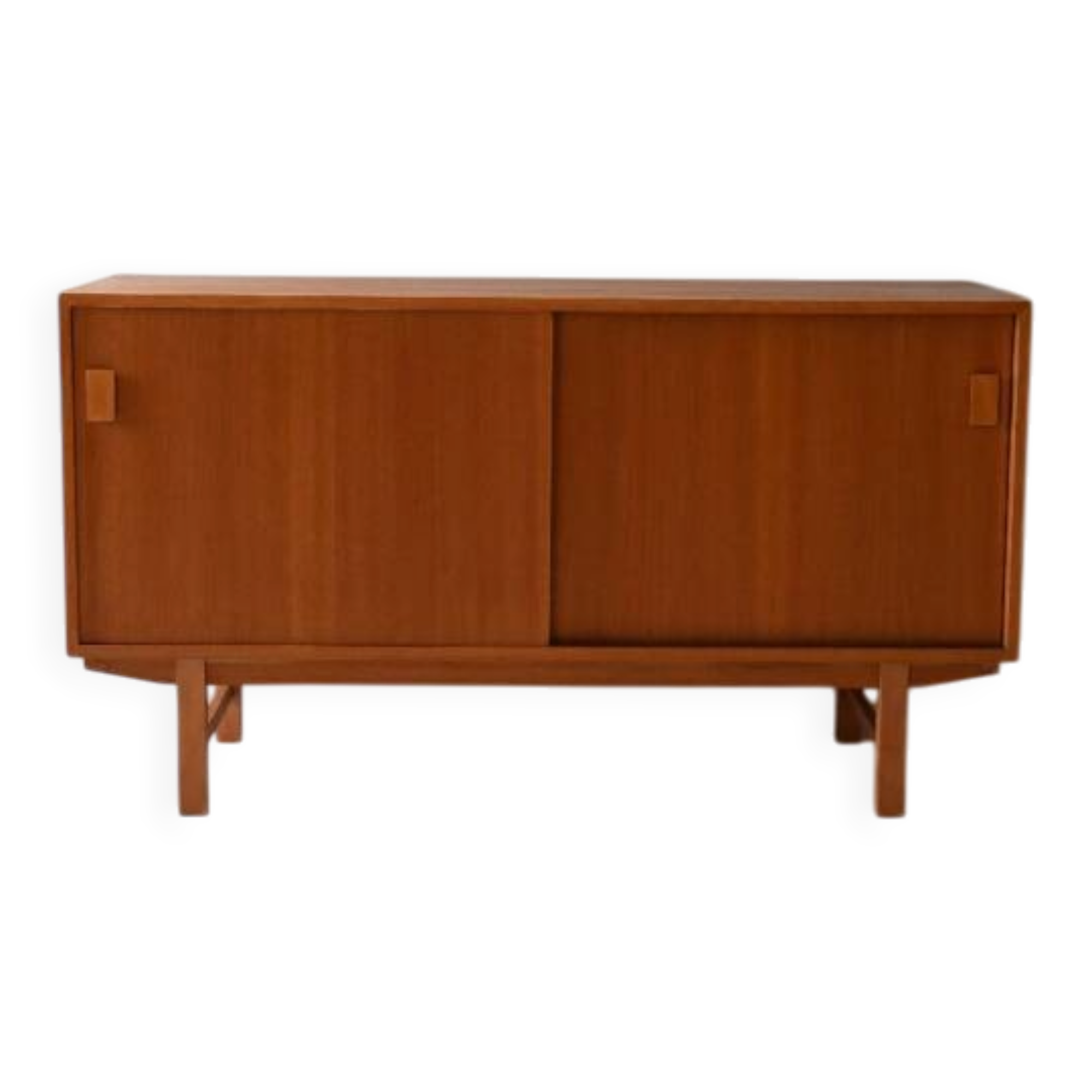 Buffet danois avec portes coulissantes, étagères et tiroir intérieur. Danemark, années 1970.