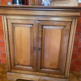 Low cupboard