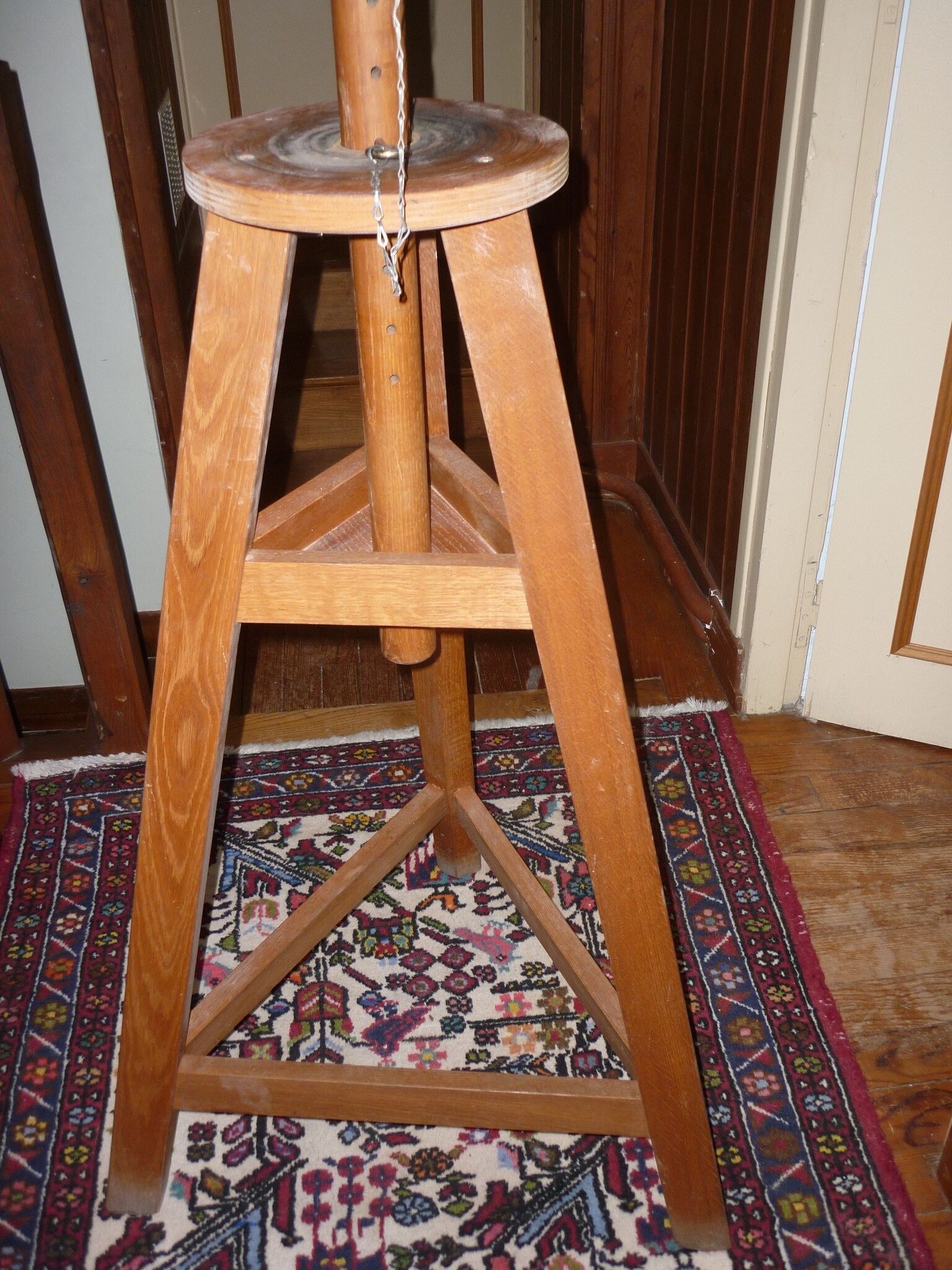 Saddle for sculpture and modeling