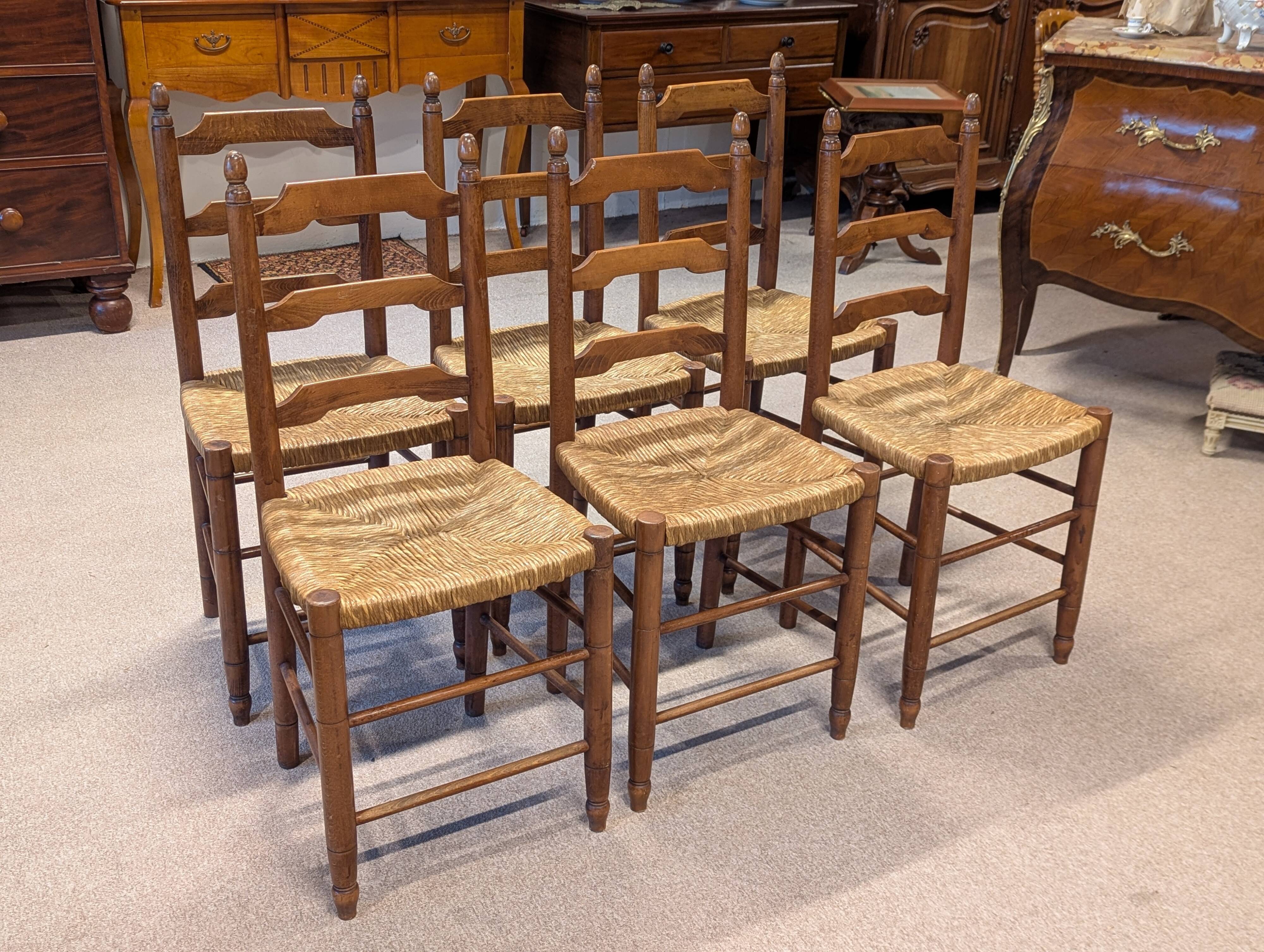 Lot of 6 straw chairs