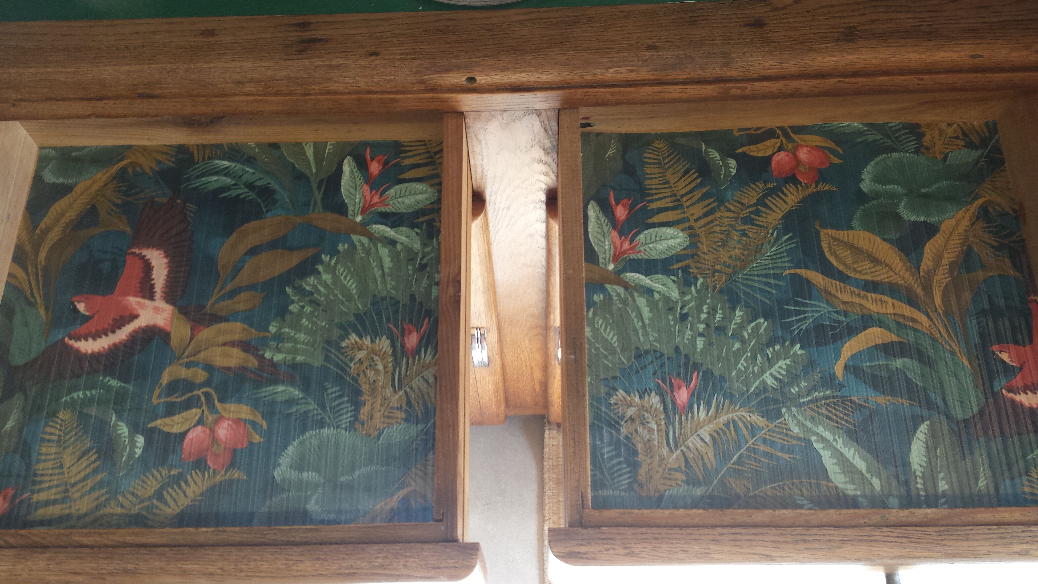 Mado dark green balatum buffet