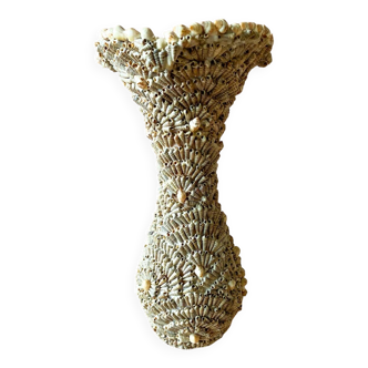 Shell vase