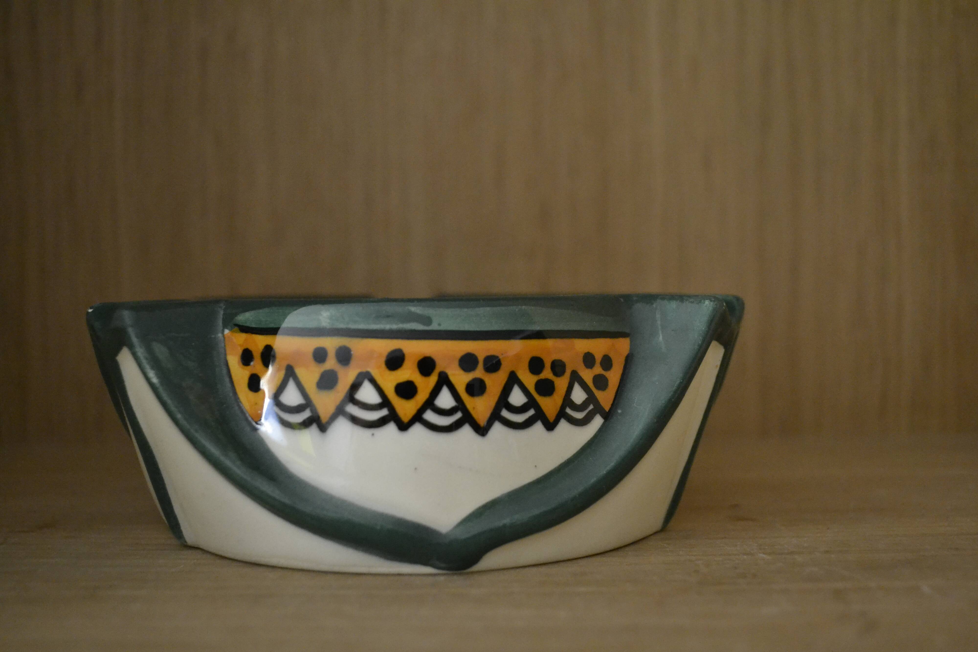 Henriot Qimper ashtray