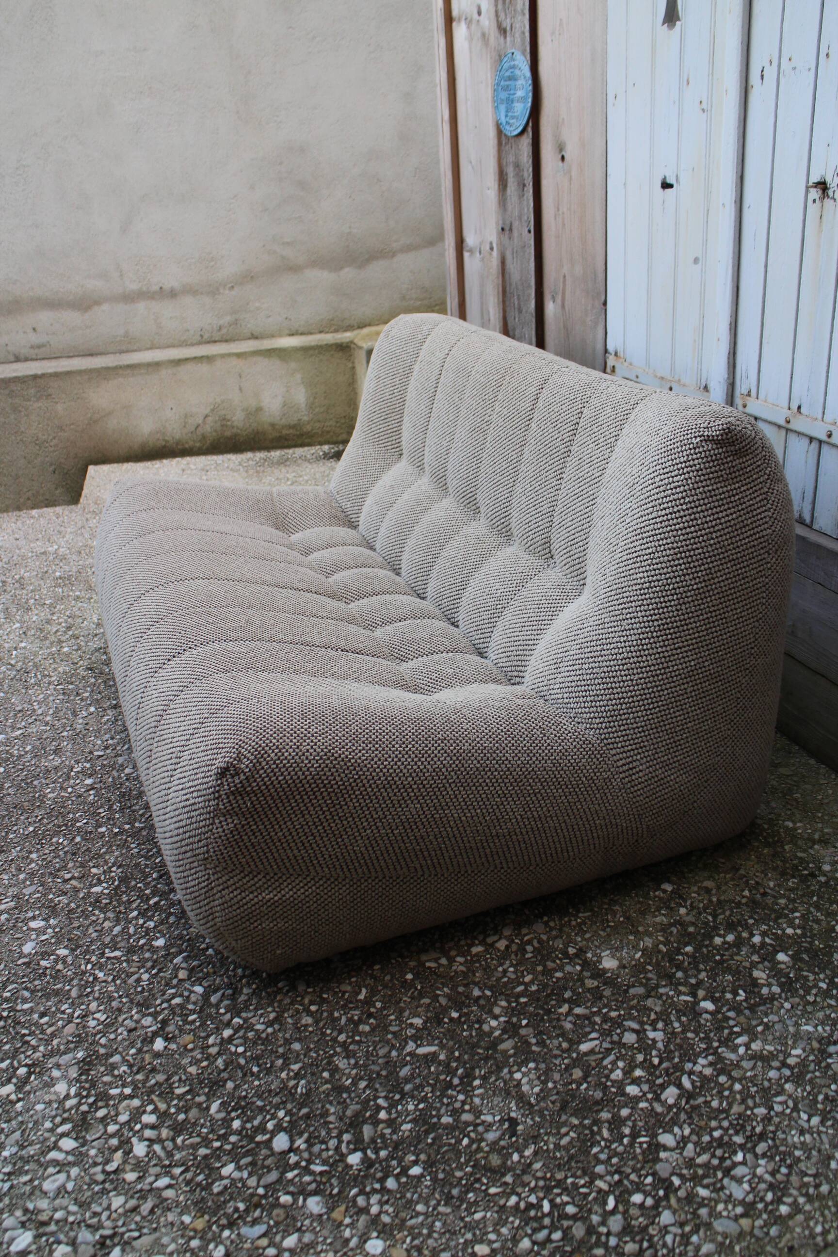 2 seater vintage sofa chair