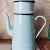 Cafetière ou théière en métal émaillé