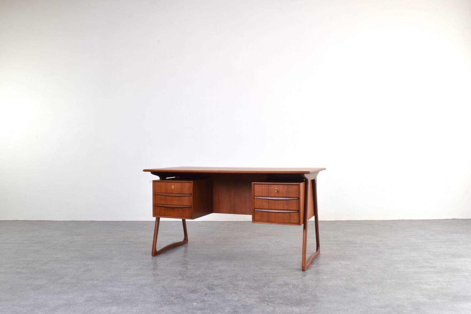 Mid-Century Danish Teak Executive Desk by Svend Åge Madsen for H.P. Hansen,