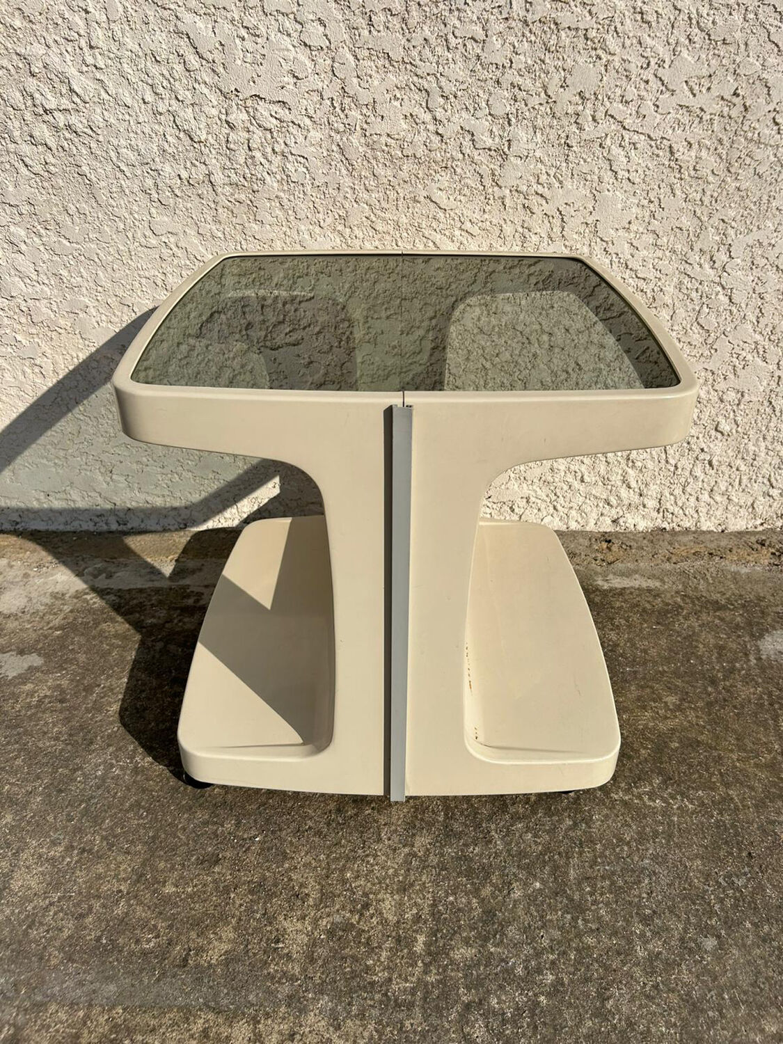 Vintage bar table / dessert