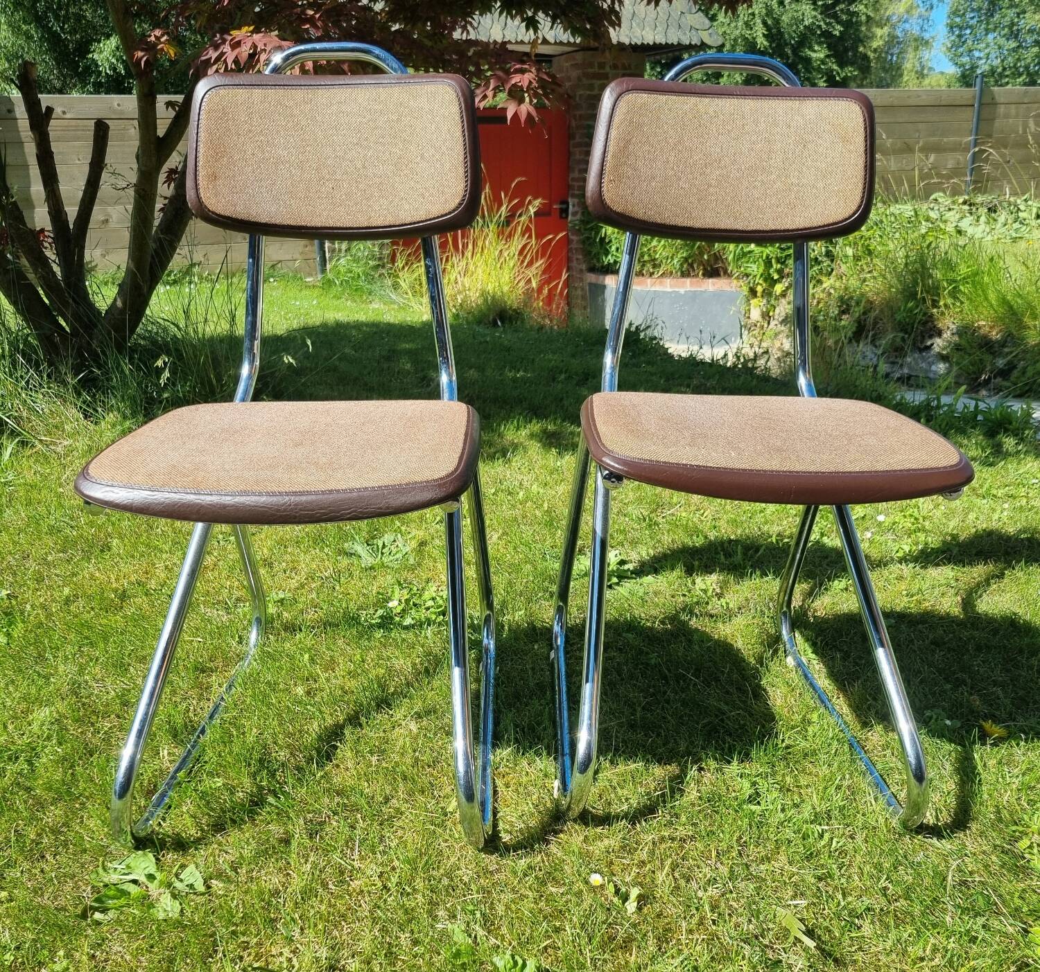 Soudexvinyl chairs
