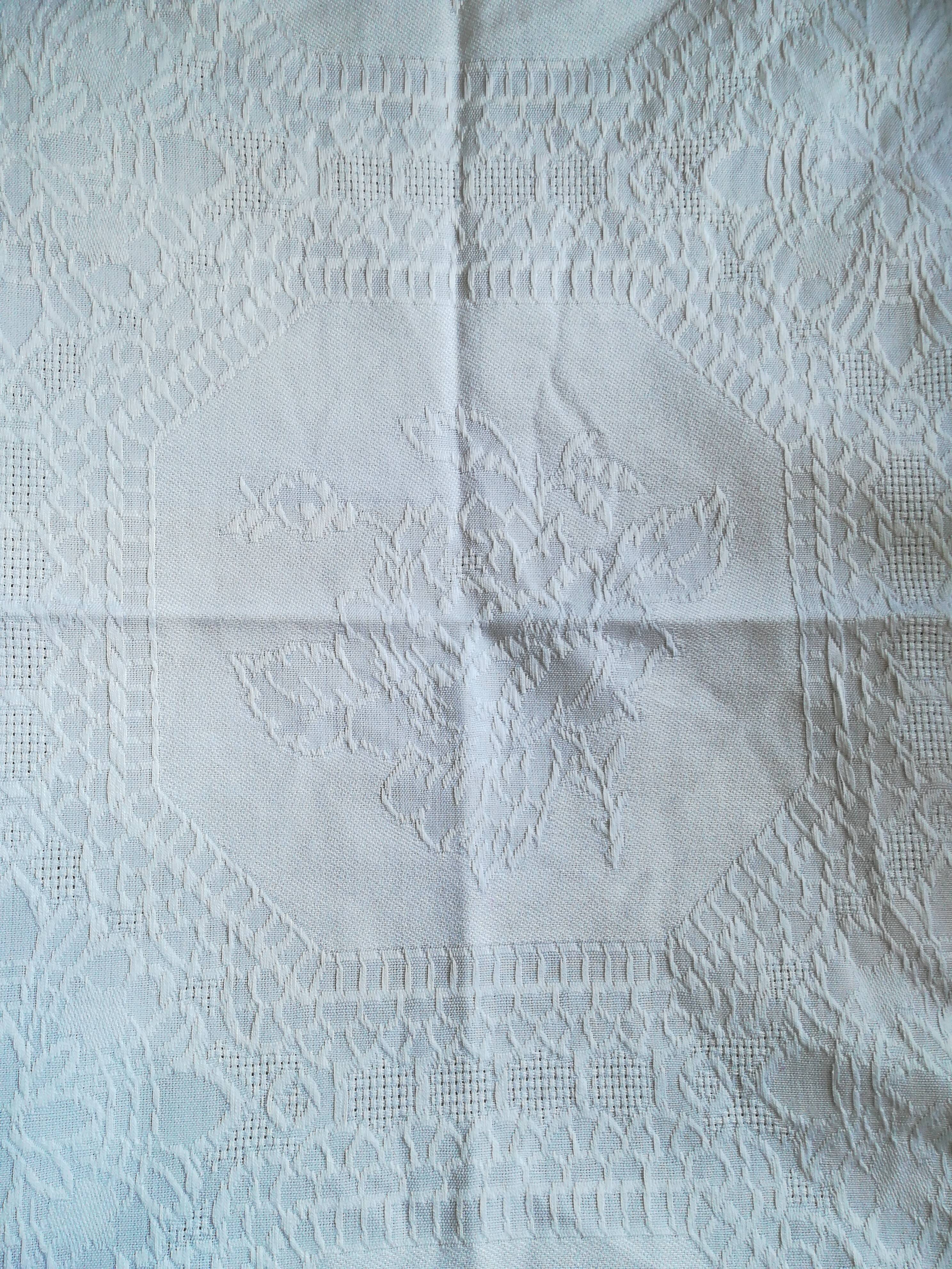 Set of 12 damask cotton towels