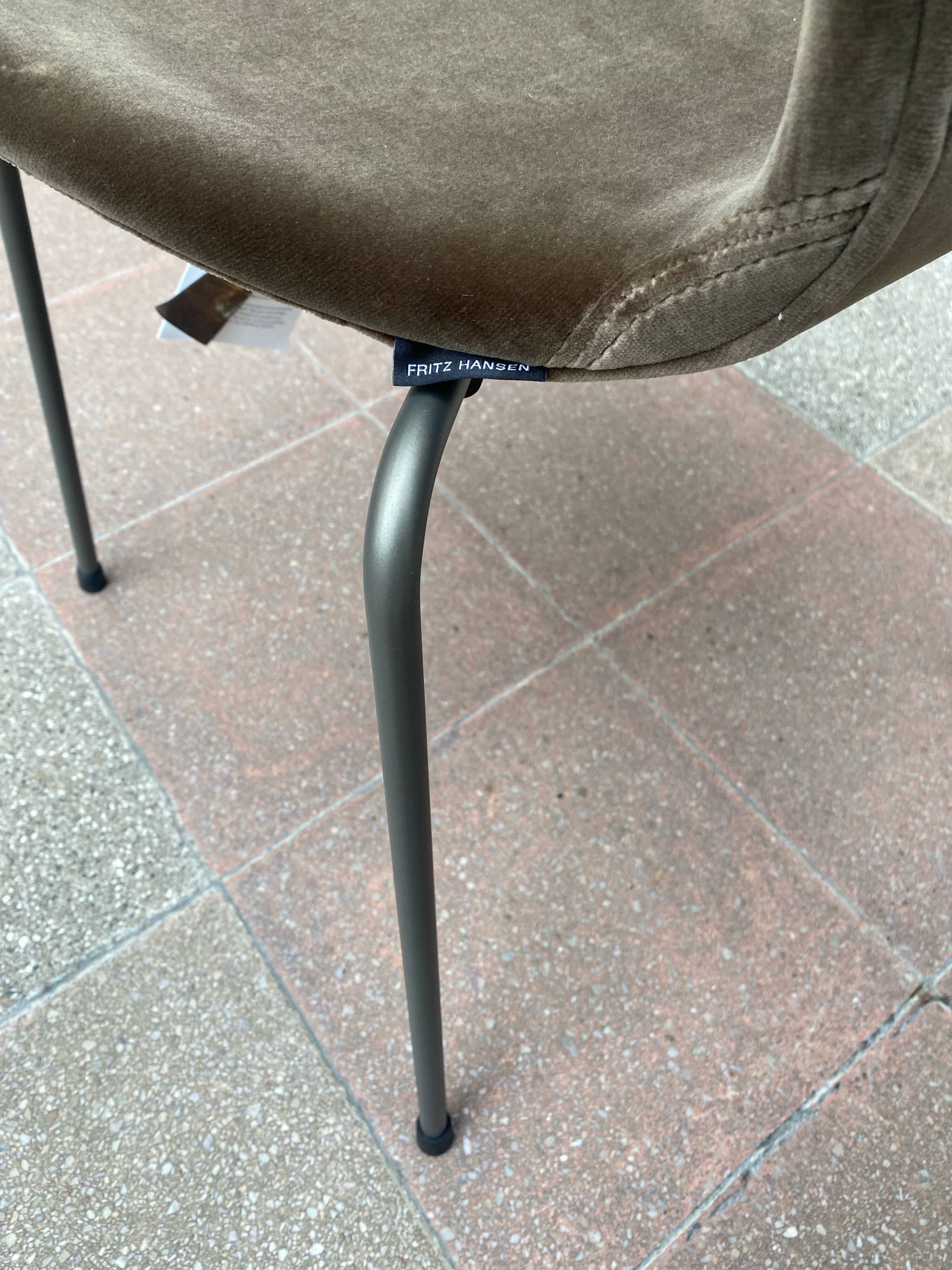 Lot de 4 chaises Série 7 - Edition Fritz Hansen