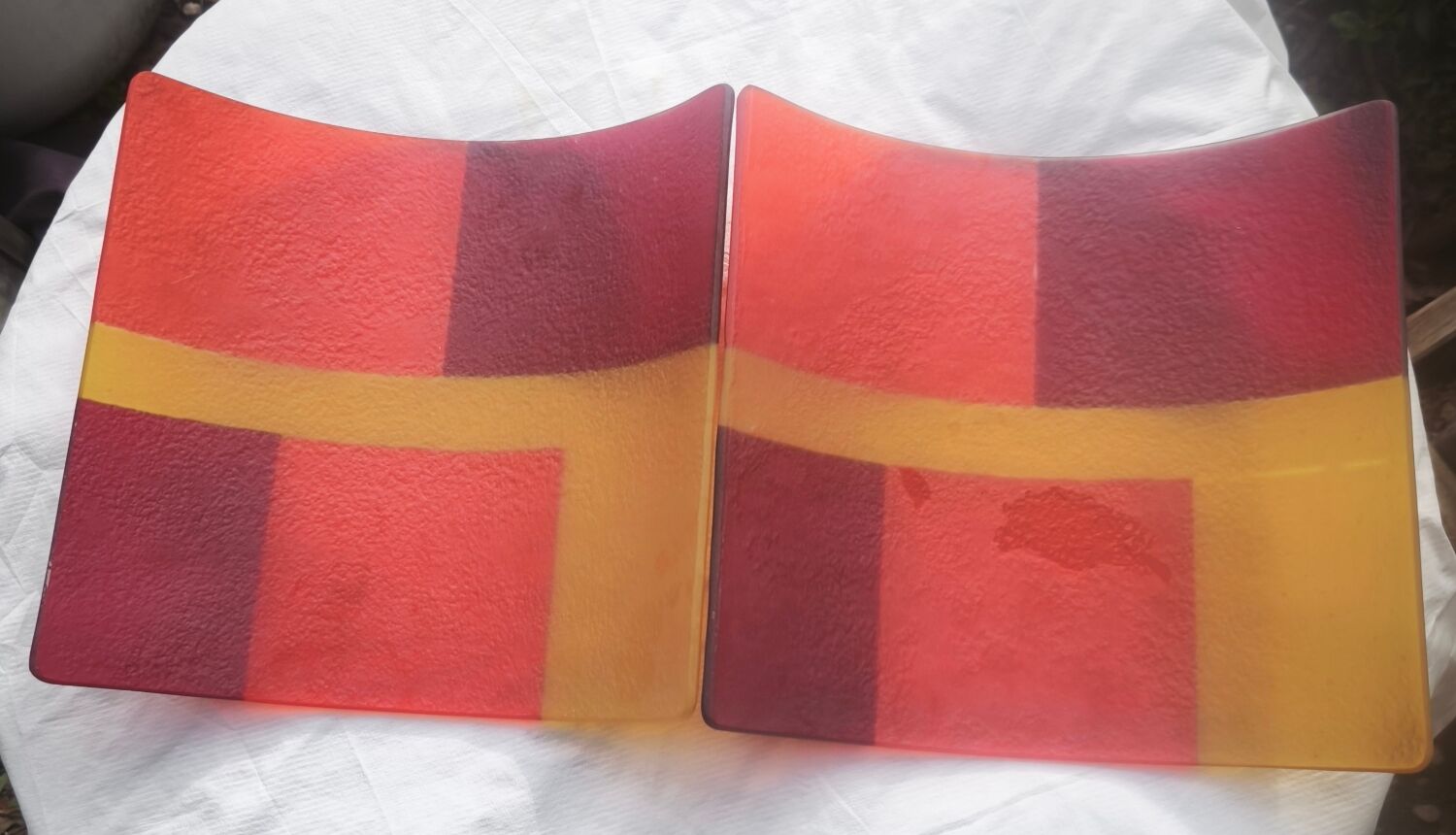 Pair of Italian wall lights in Murano glass