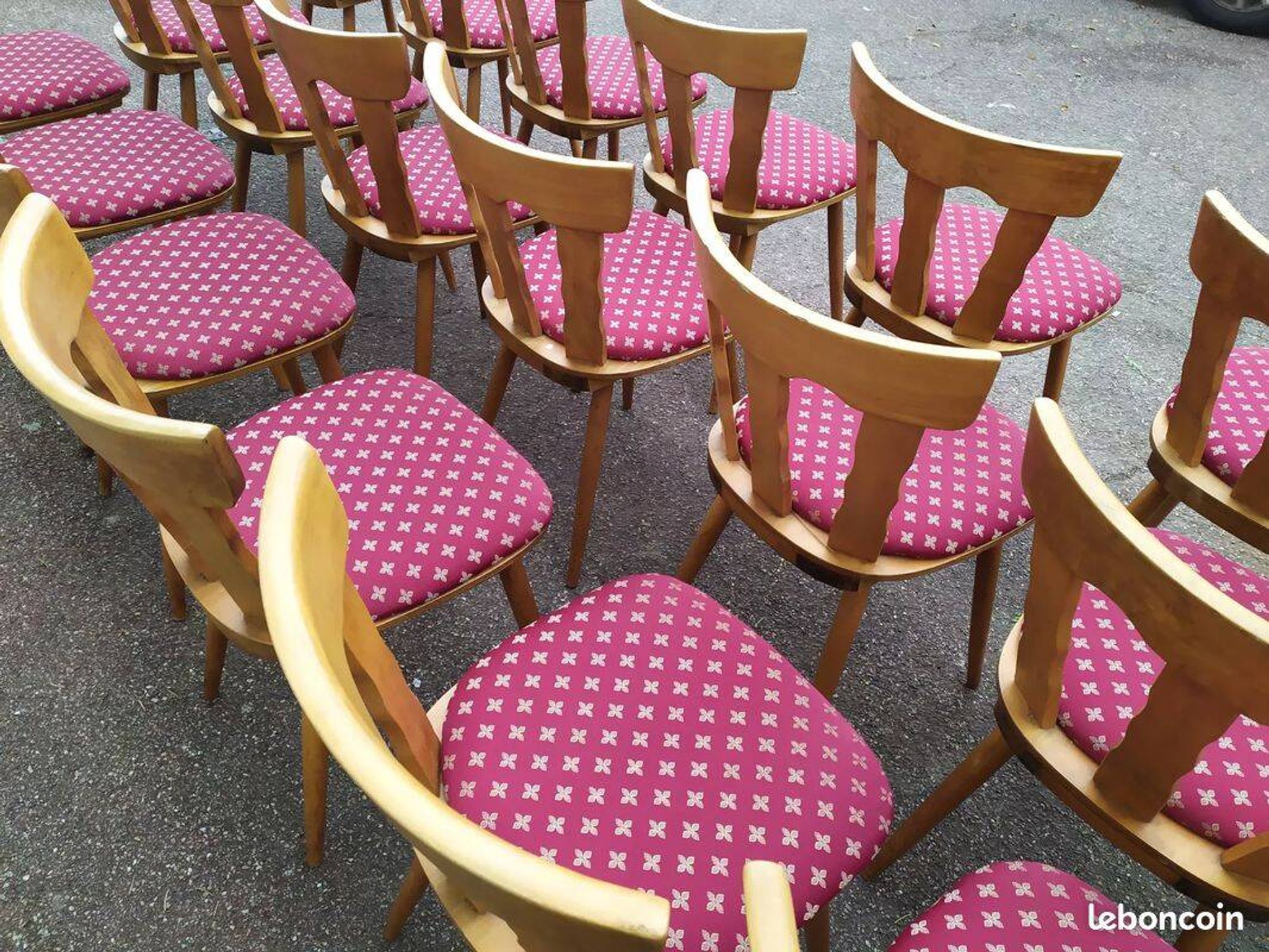Set of 20 vintage wooden bistro chairs with cushions, year 7