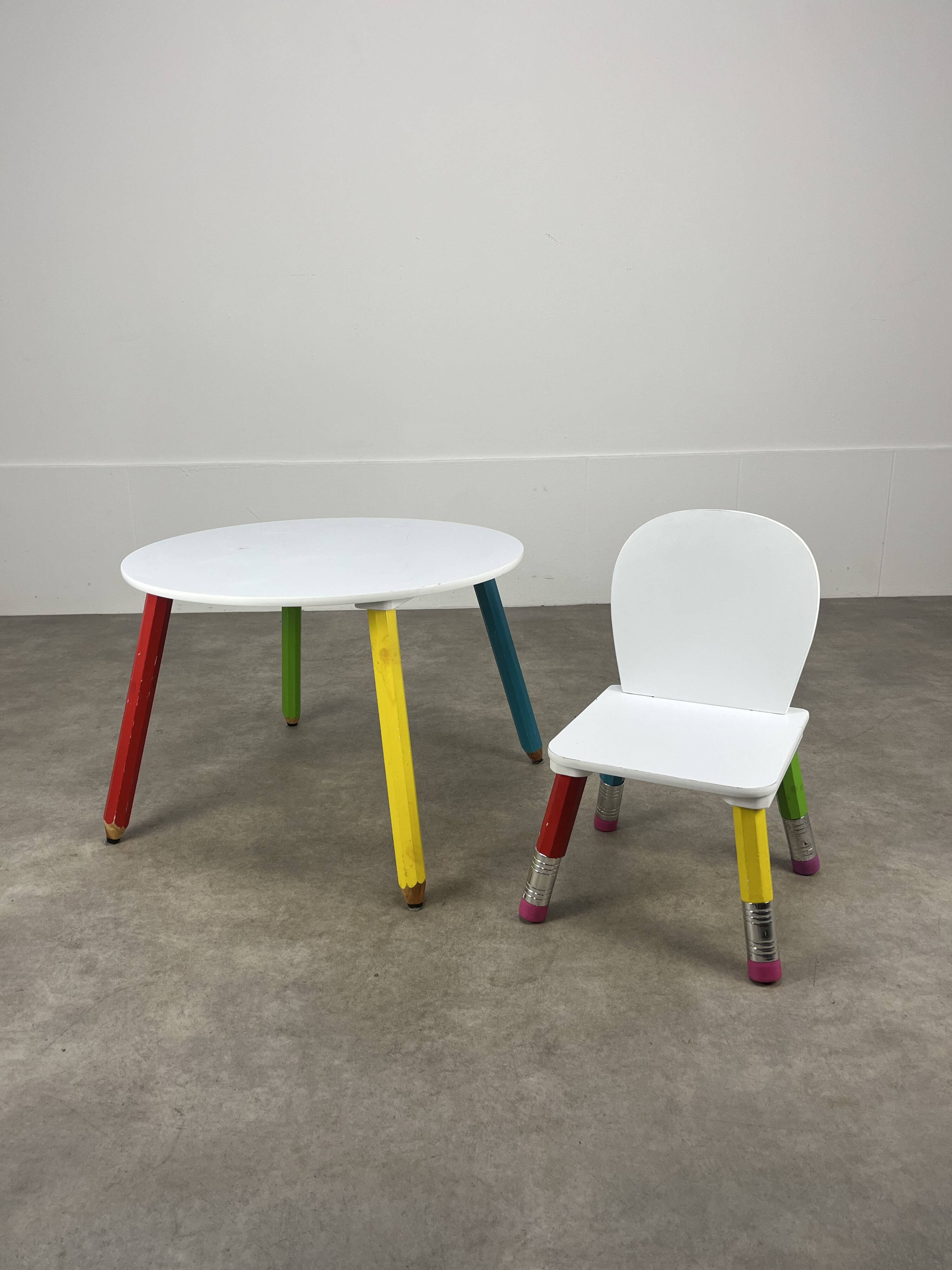 Table et chaise crayon Pierre Sala pour enfant, années 80