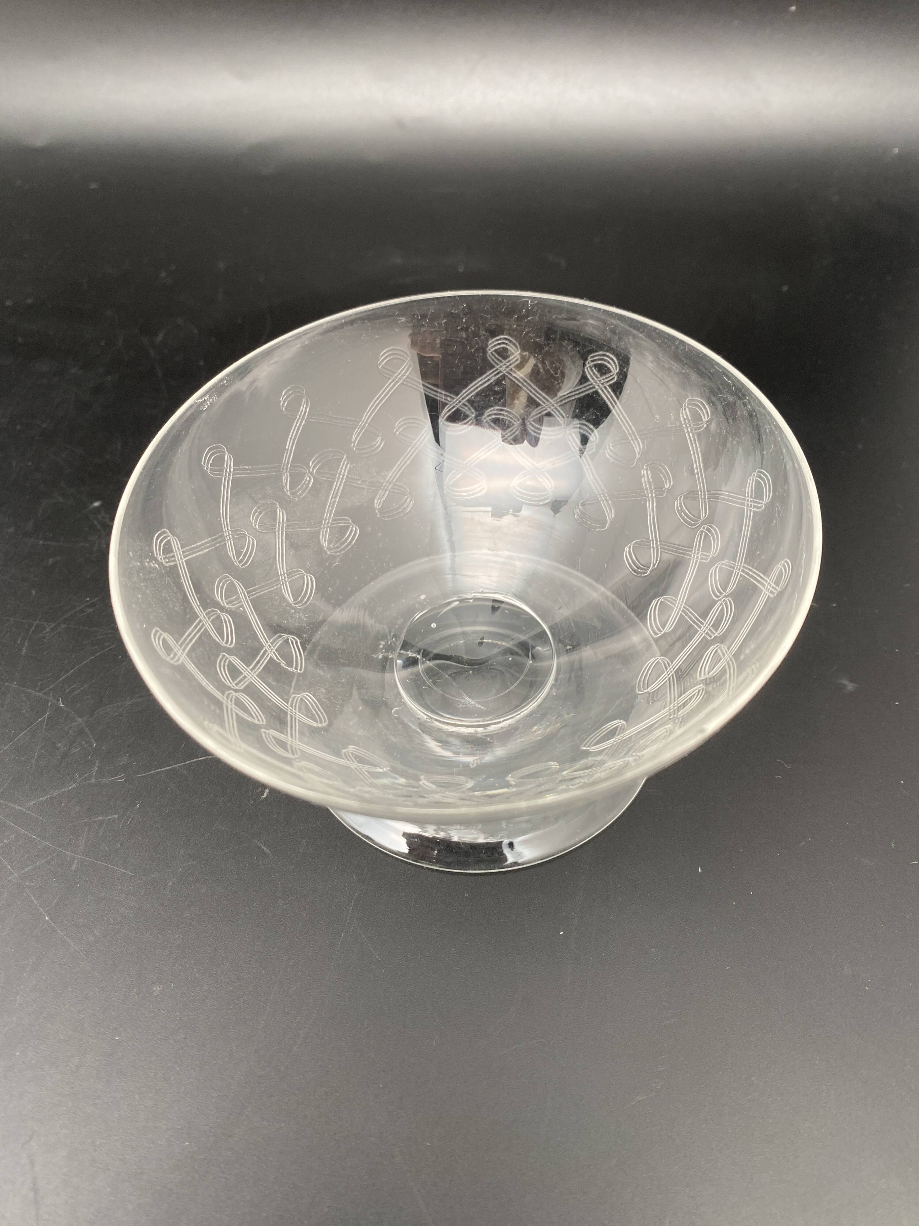 Chiseled crystal champagne glasses