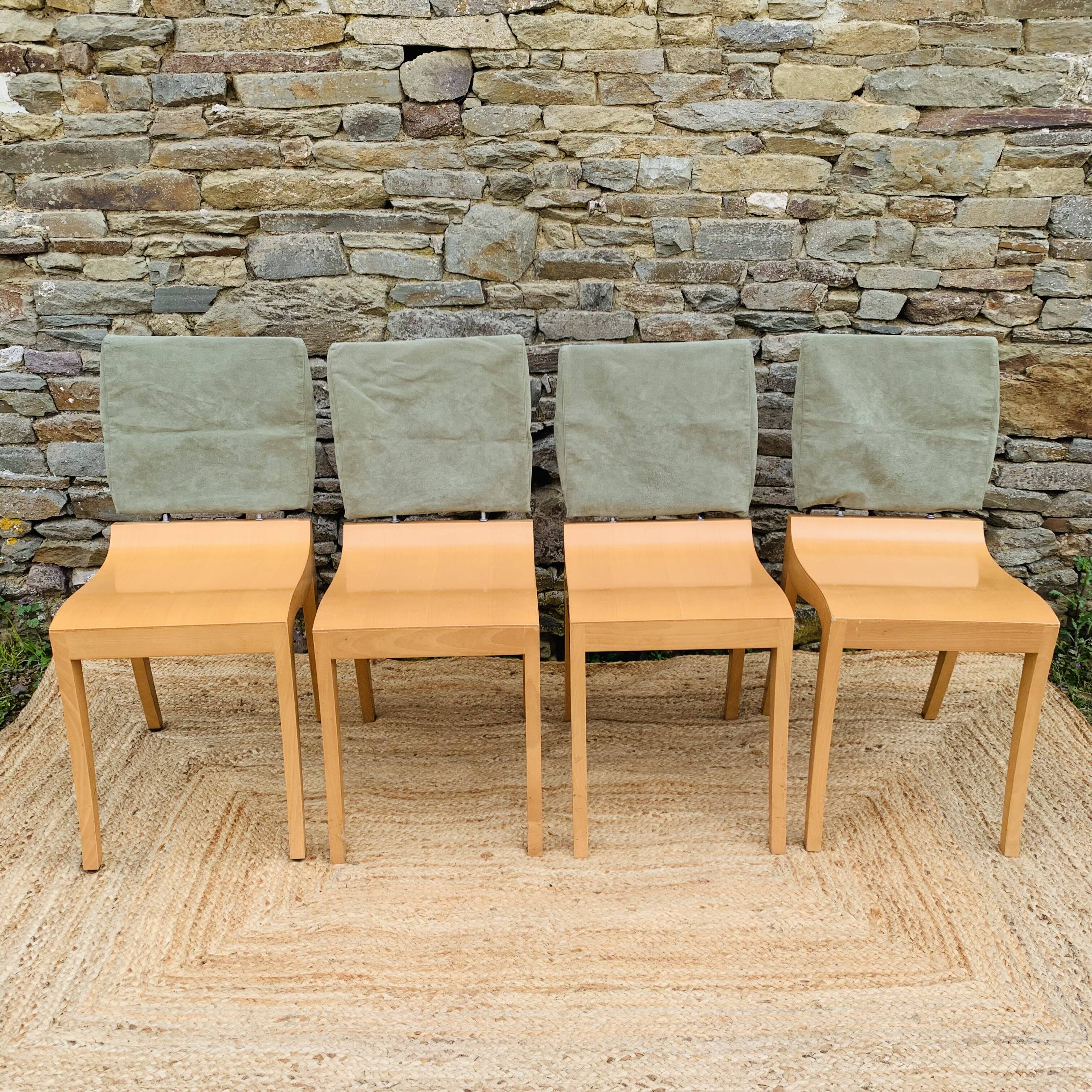 Set of 4 chairs "Finn" Ligne Roset