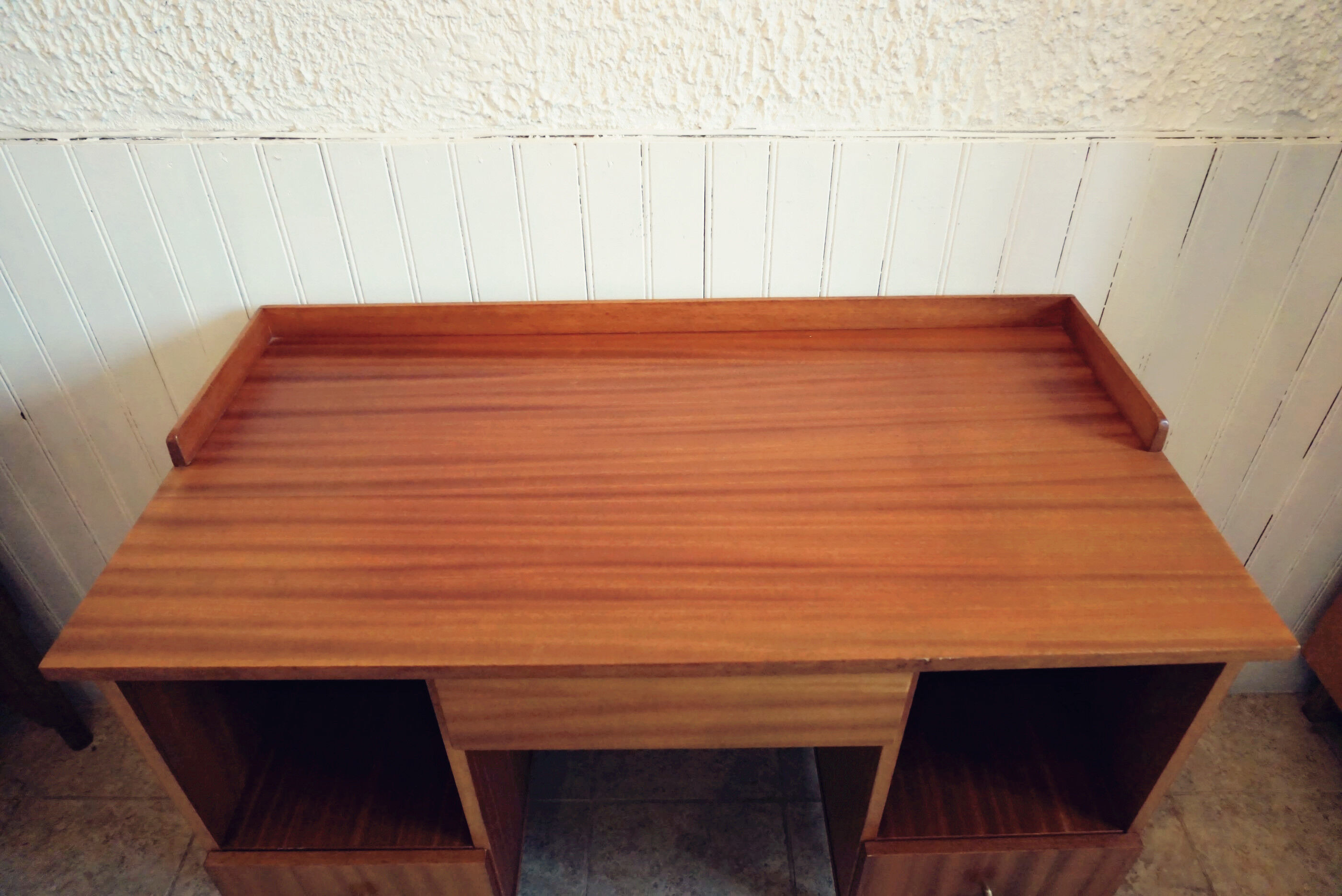 Elegant vintage office