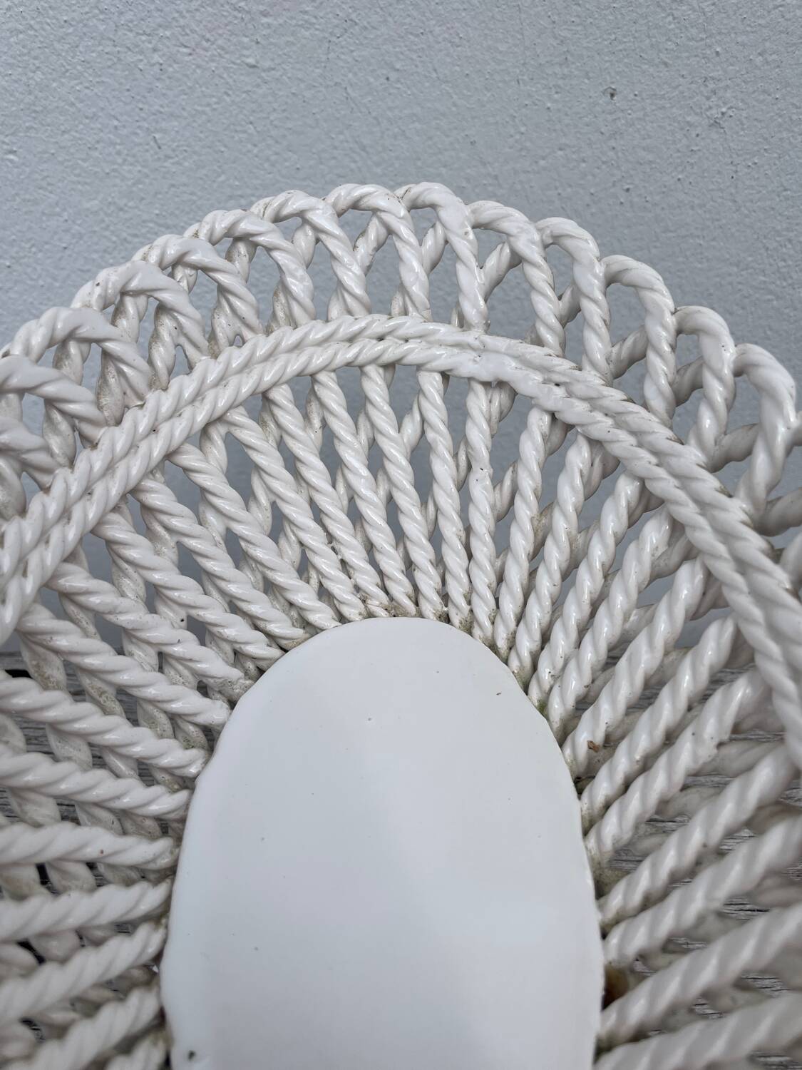 White woven ceramic fruit bowl