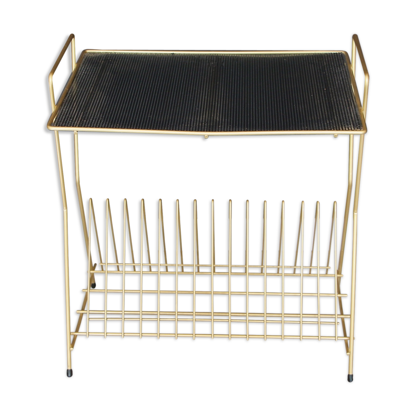 Sellette ranges vinyls in metal