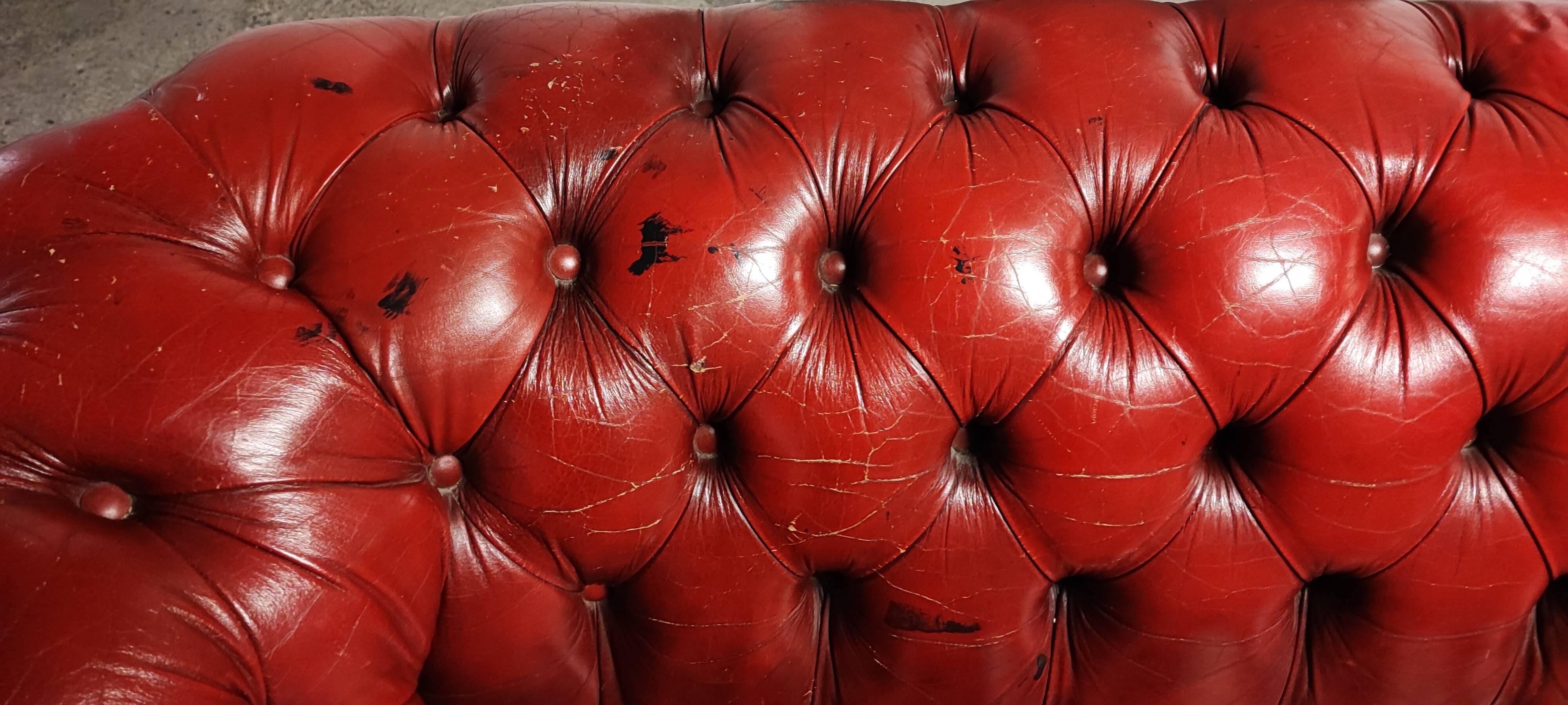 3-seater Chesterfield sofa in red leather