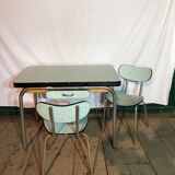 Formica table and its two chairs