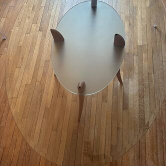 Protis dining table in glass and wooden leg
