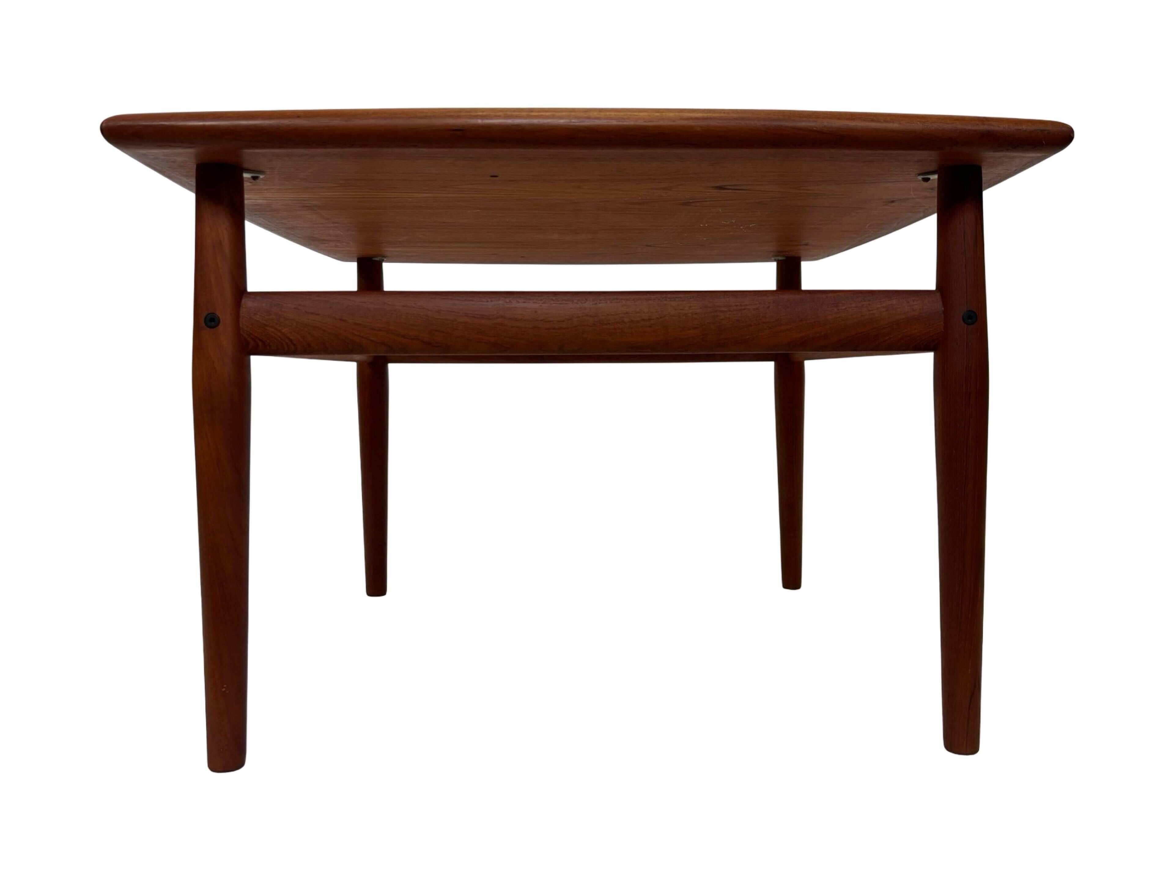 Vintage coffee table Grete Jalk Teak Danish Glostrup Design