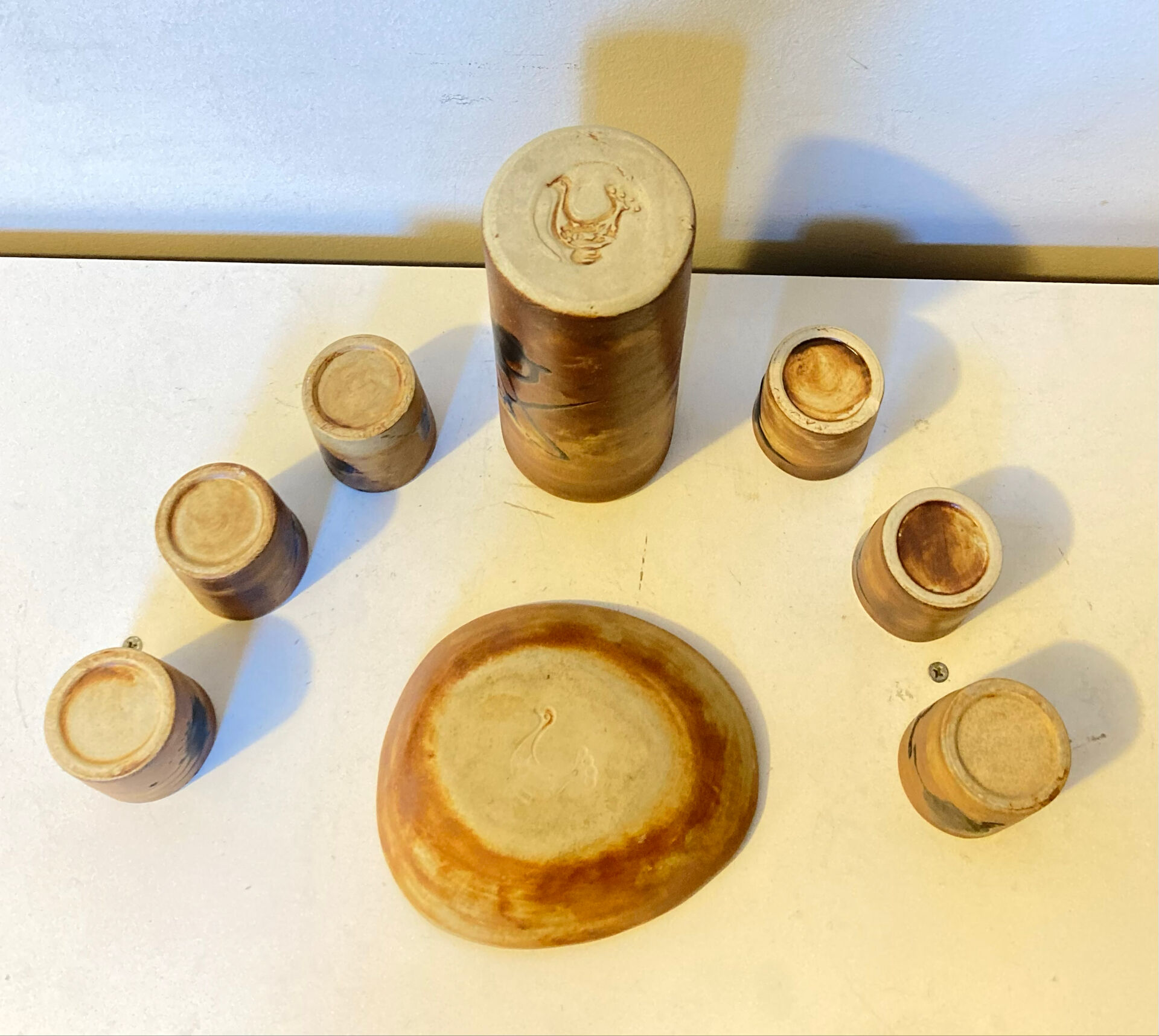 Varnished stamped La Colombe alcohol service from the 1950s/60s.