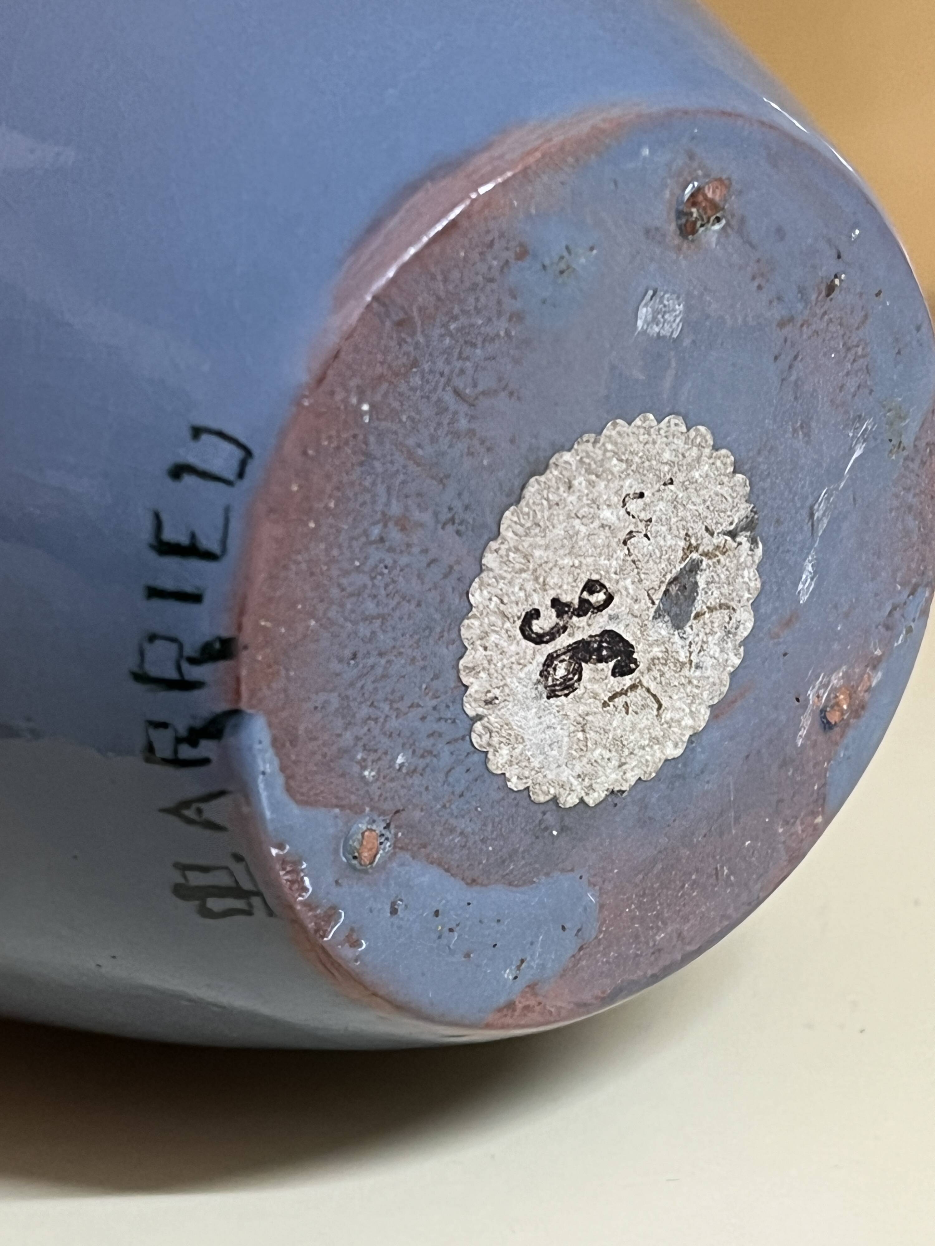 Vase violet de O. Larrieu