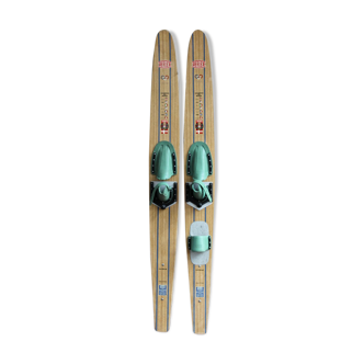 Pair of Reflex water skis, 1969
