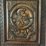 Armoire bois sculpté