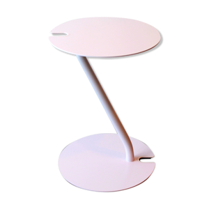 Table d'appoint en métal