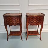 Paire de tables de chevet kingwood c1920