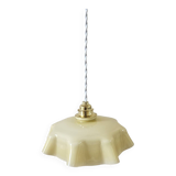 Suspension en opaline jaune pastel
