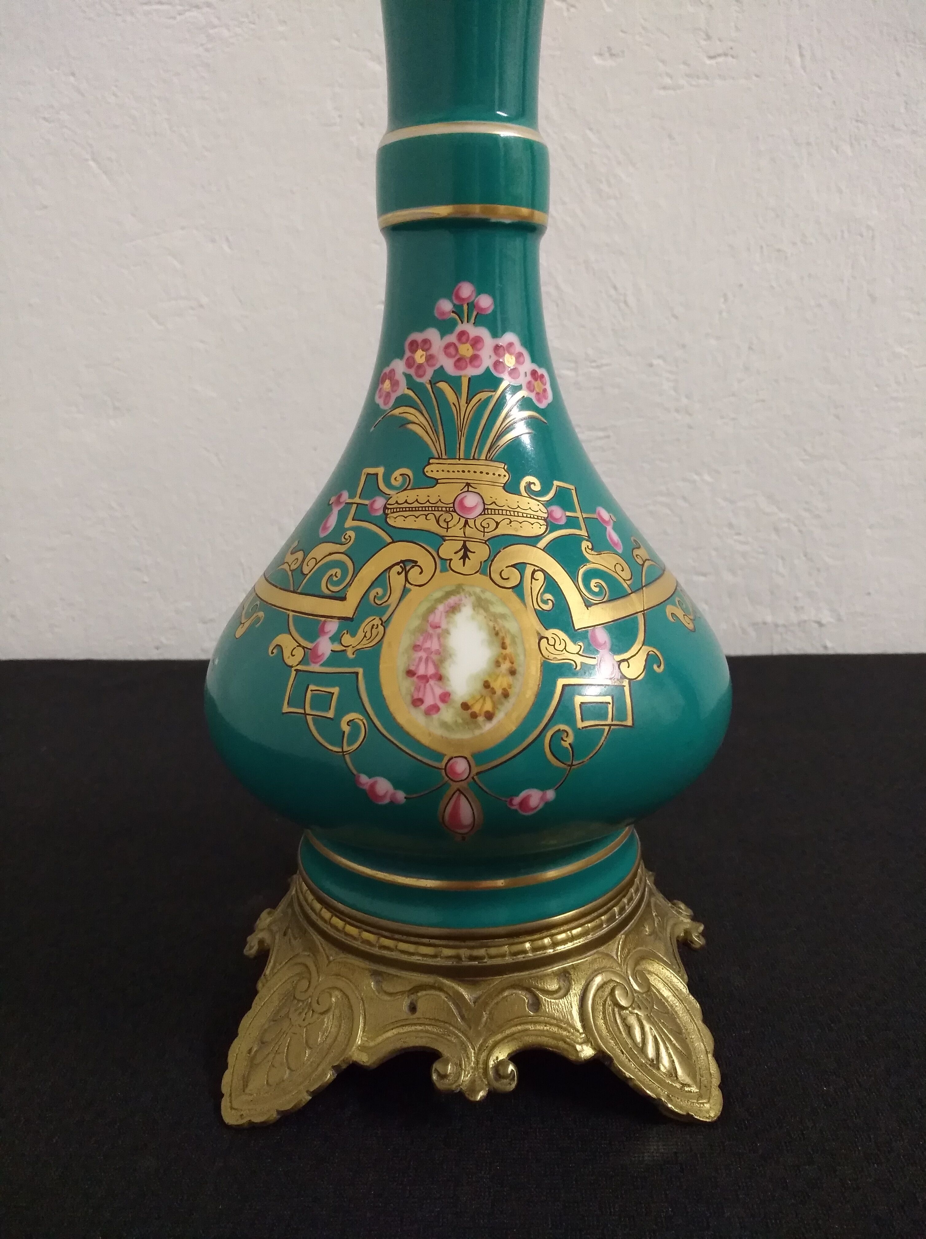Napoleon III lamp in opaline
