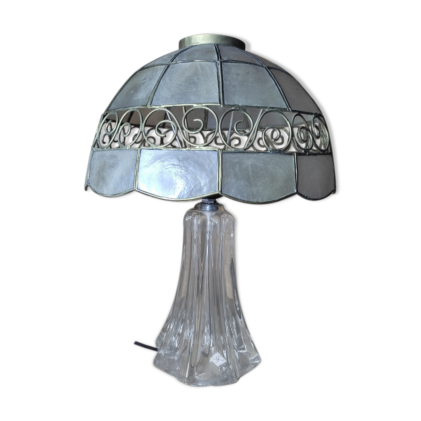 Original bedside desk lamp Crystal base Lampshade mother-of-pearl old