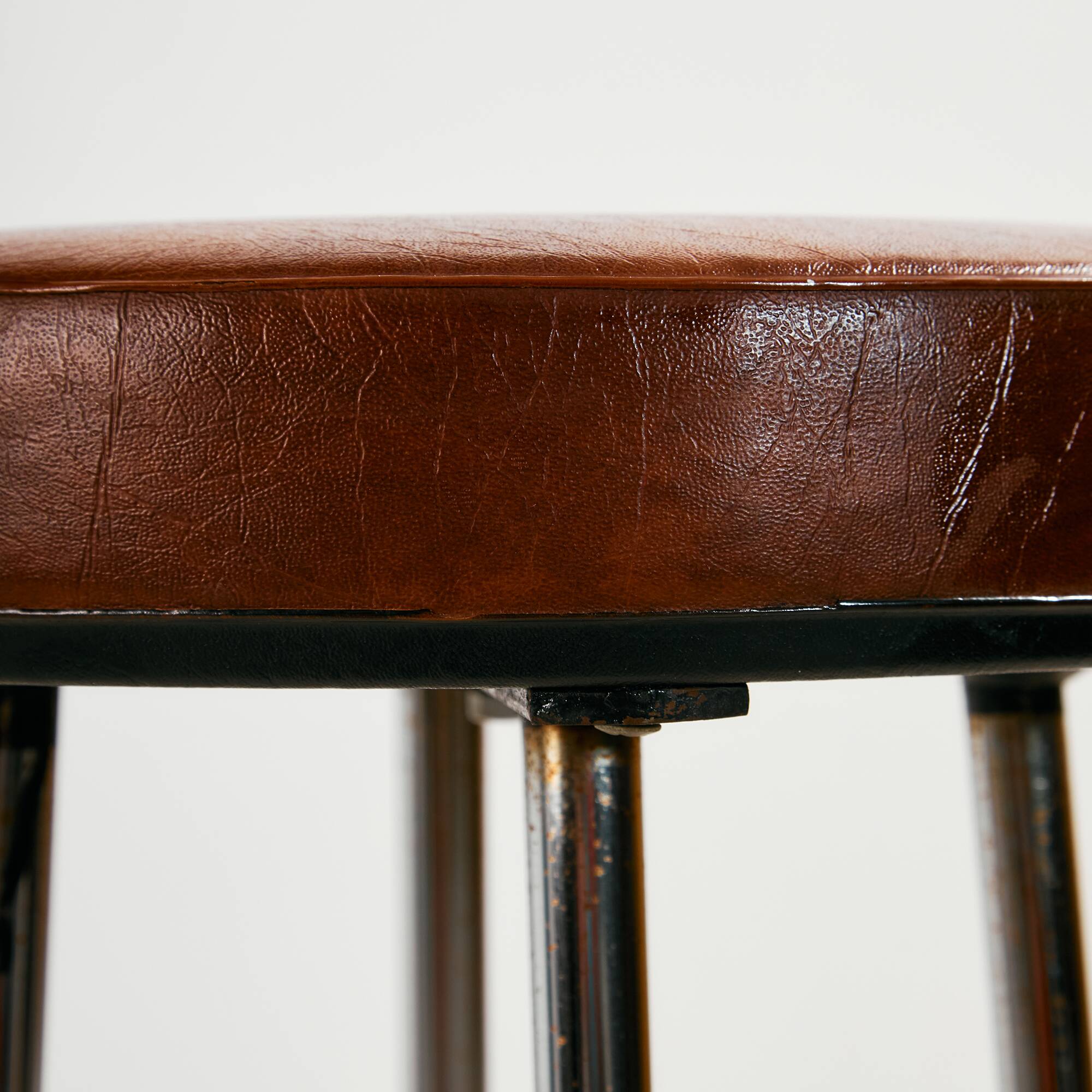 Tubular bar stool