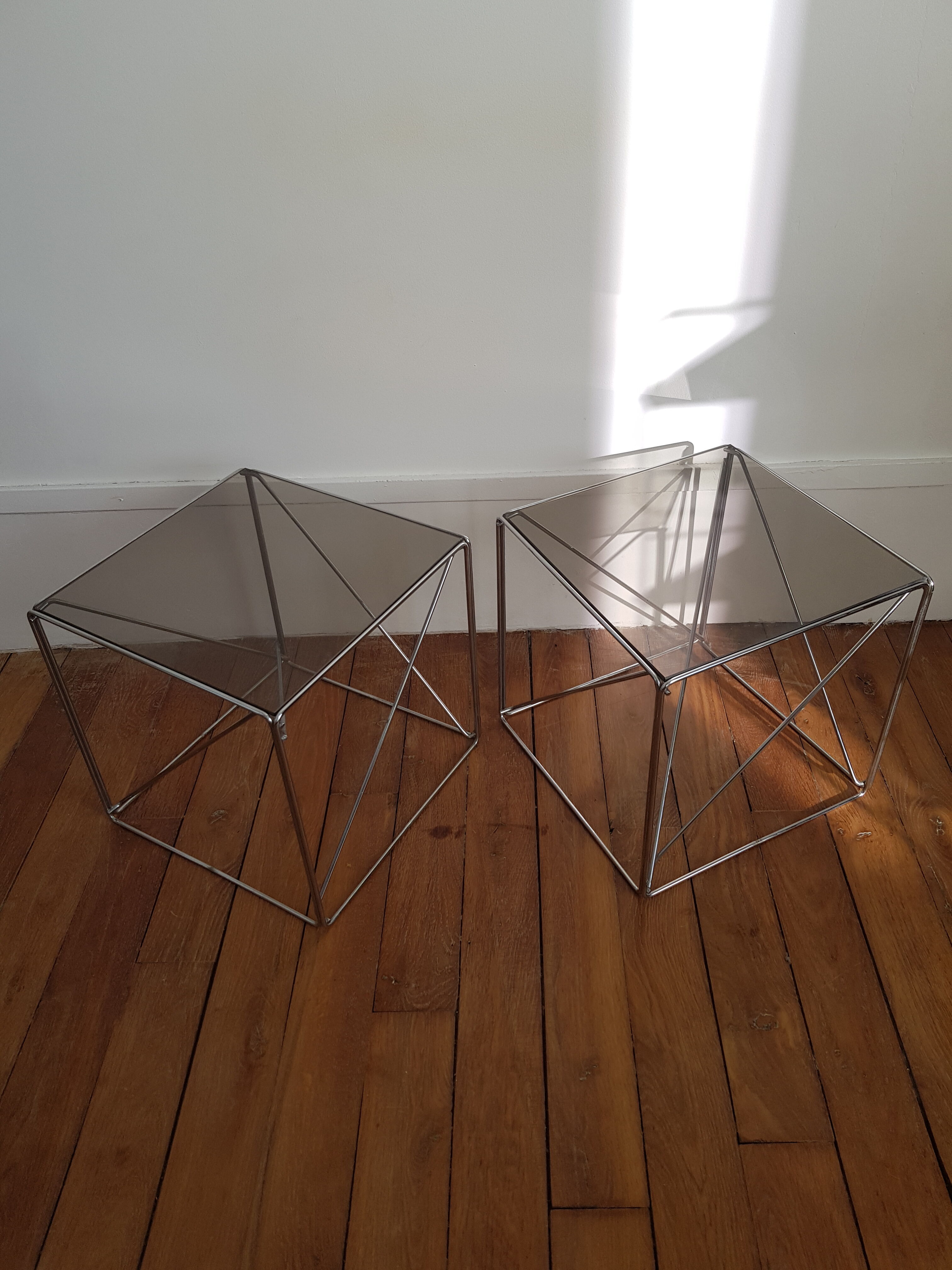 Model iscocèle coffee tables by Max Sauze