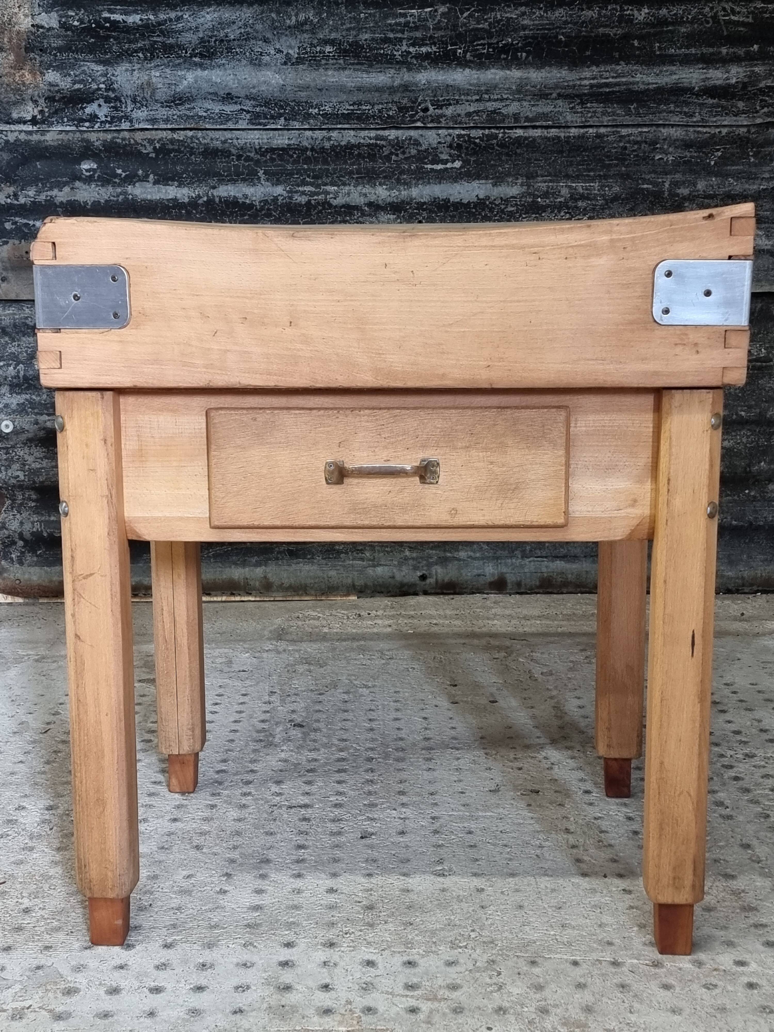 Vintage chopping block butcher table kitchen island