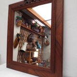 Miroir rectangulaire, cadre bois fruitier avec cocarde
