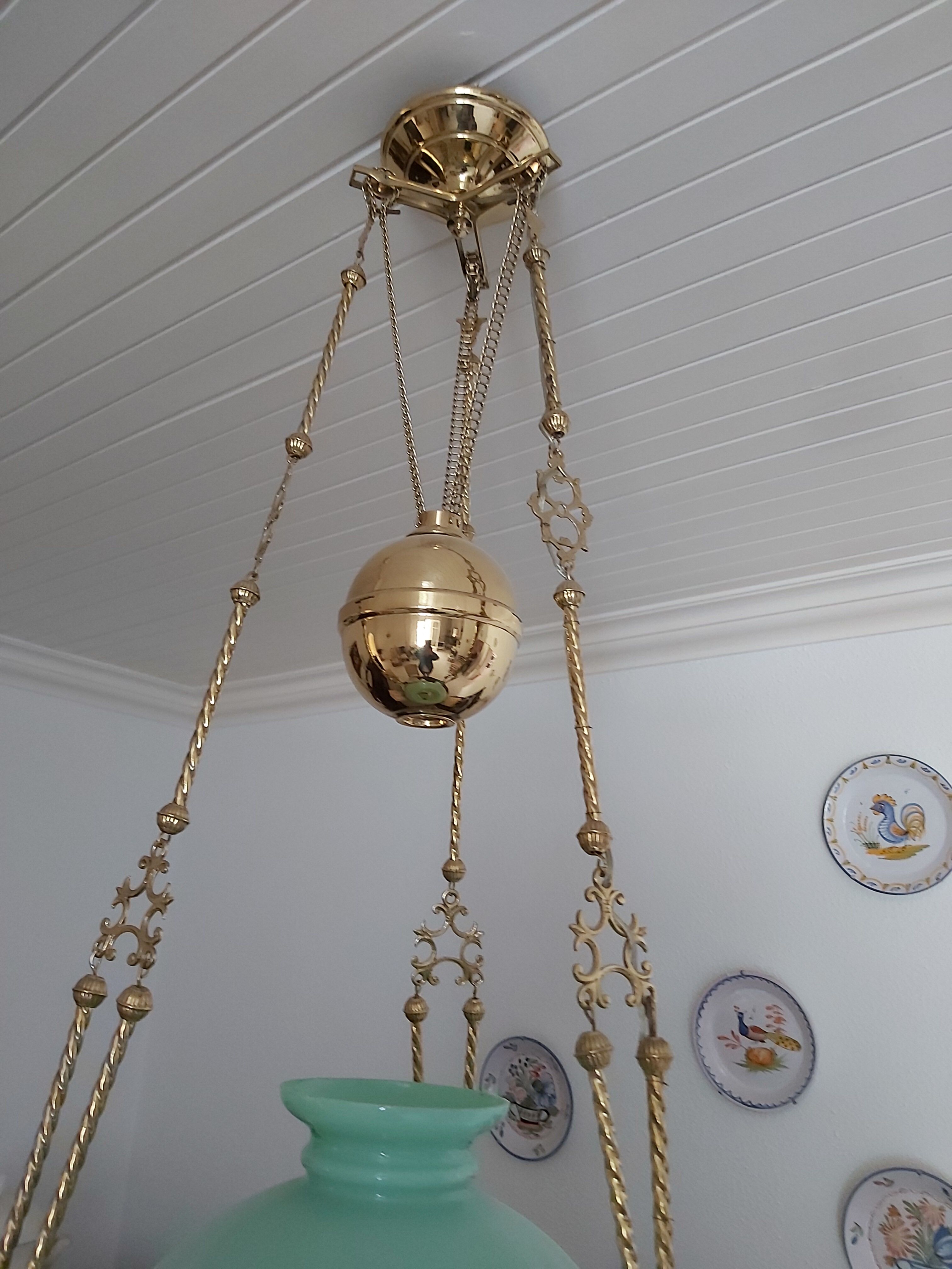 Suspension 19th bronze and green opaline