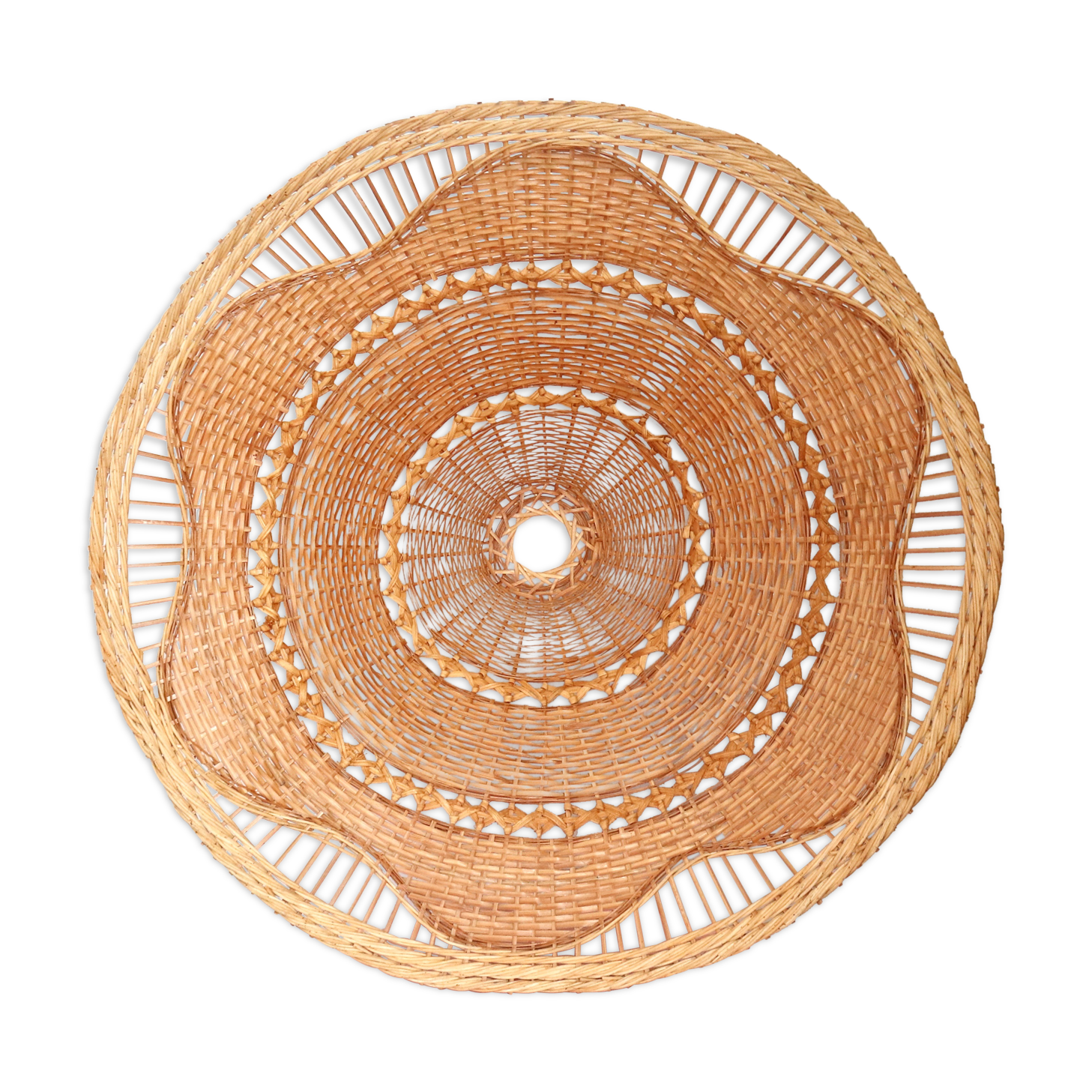 Rattan lampshade flower pattern