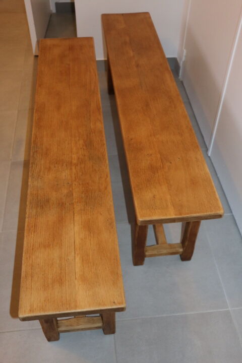 2 light oak benches