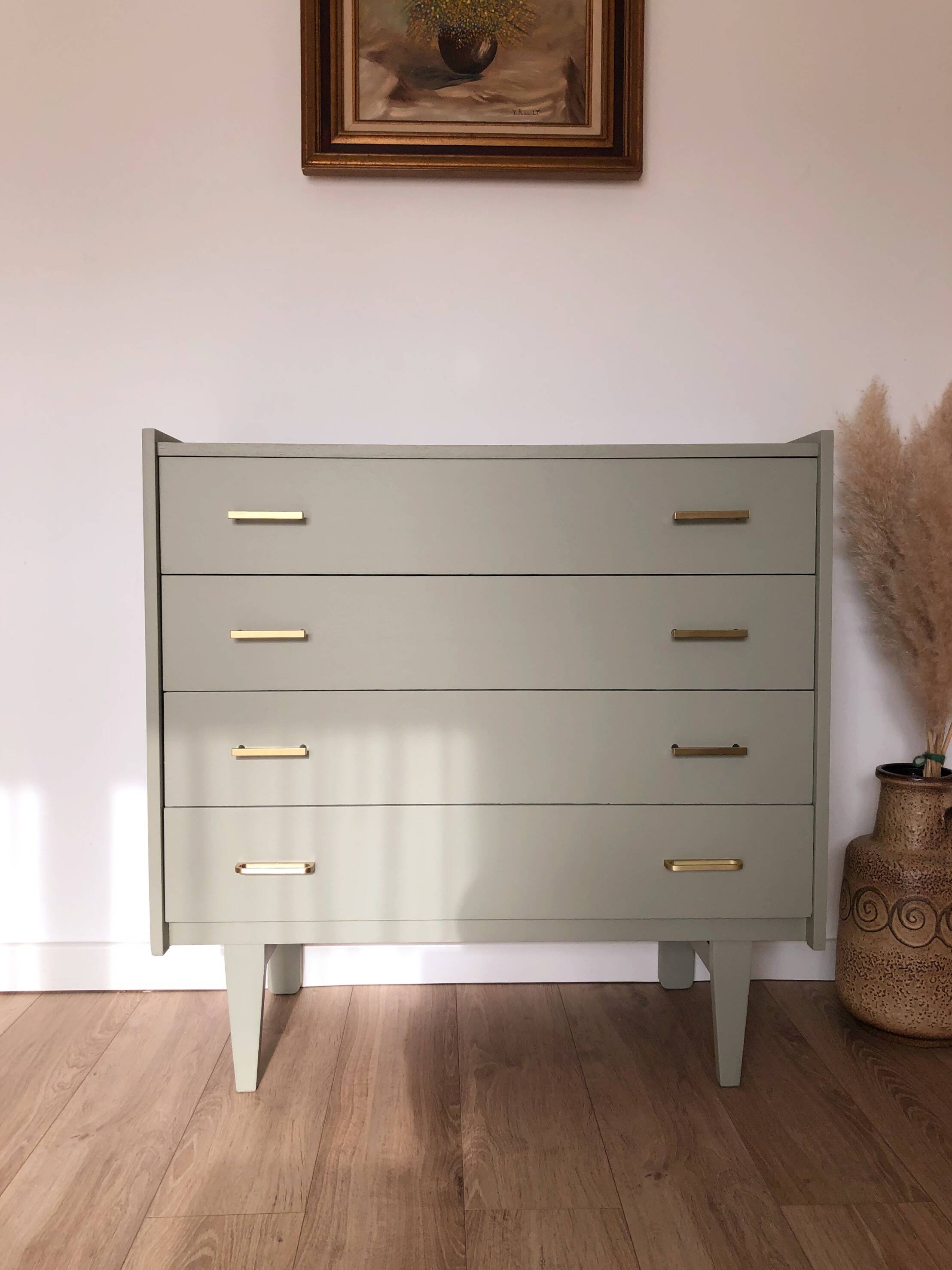70s chest of drawers with 4 drawers