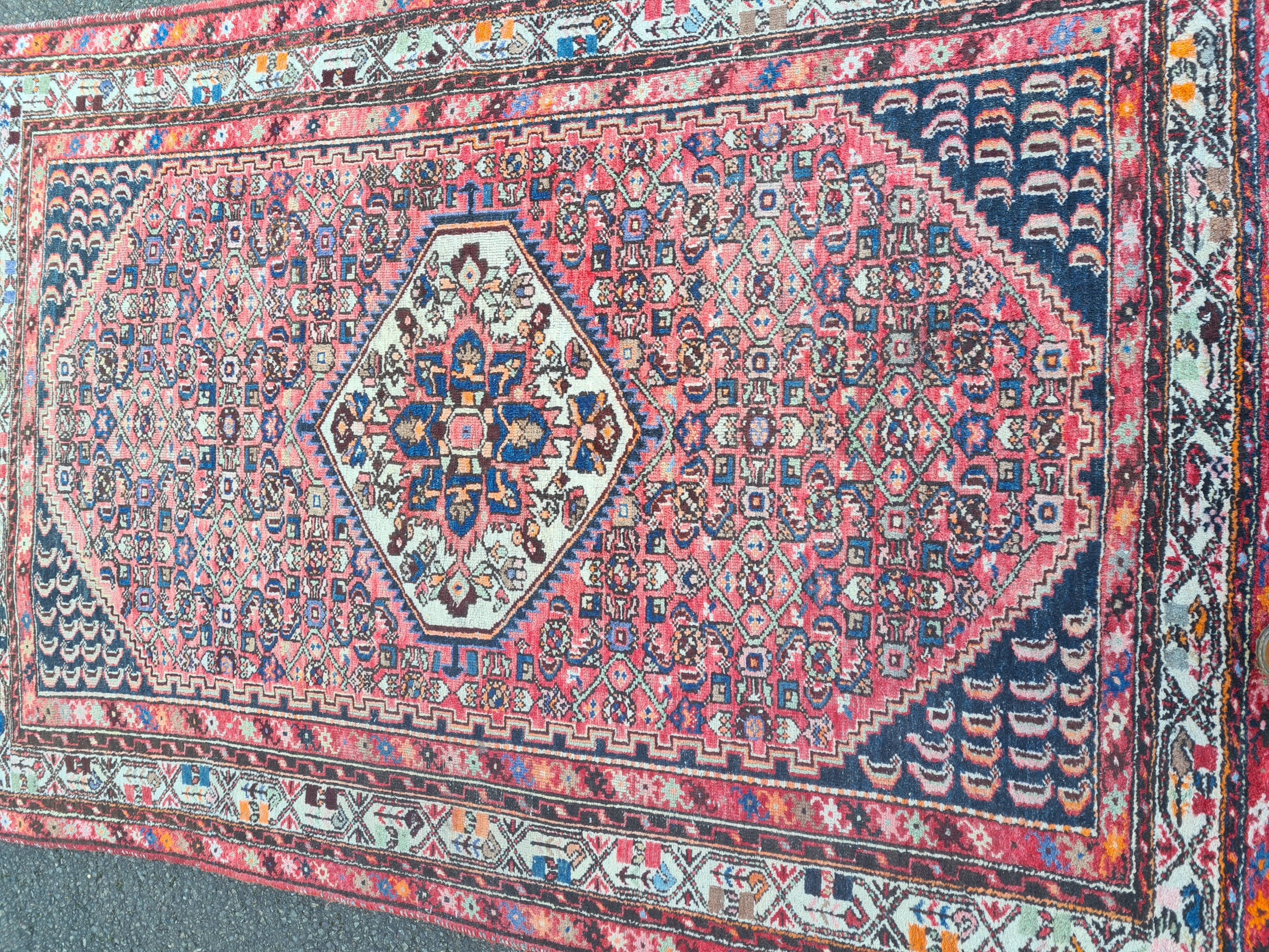 Iranian carpet 2 m 00 x 1 m 35
