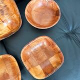 Salad bowl and wooden cups