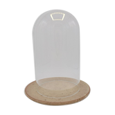 Cloche en verre sur assiette