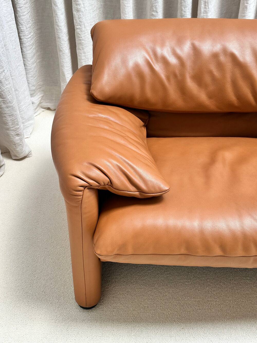 Maralunga 3-seater sofa, Vico Magistretti, Cassina, Italy.