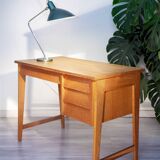 Vintage desk from the 60s-70s, light oak, in superb condition.